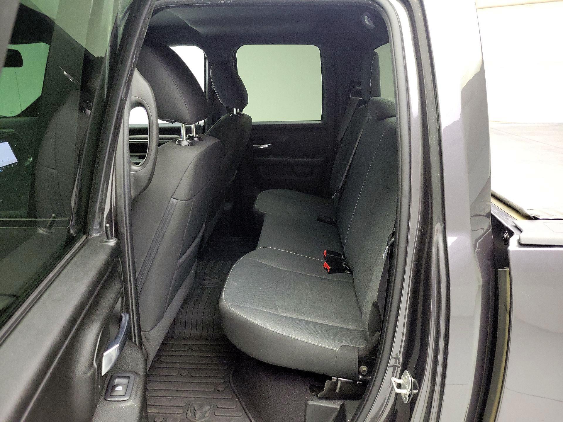 Thumbnail: 2022 RAM 1500 Classic - 18