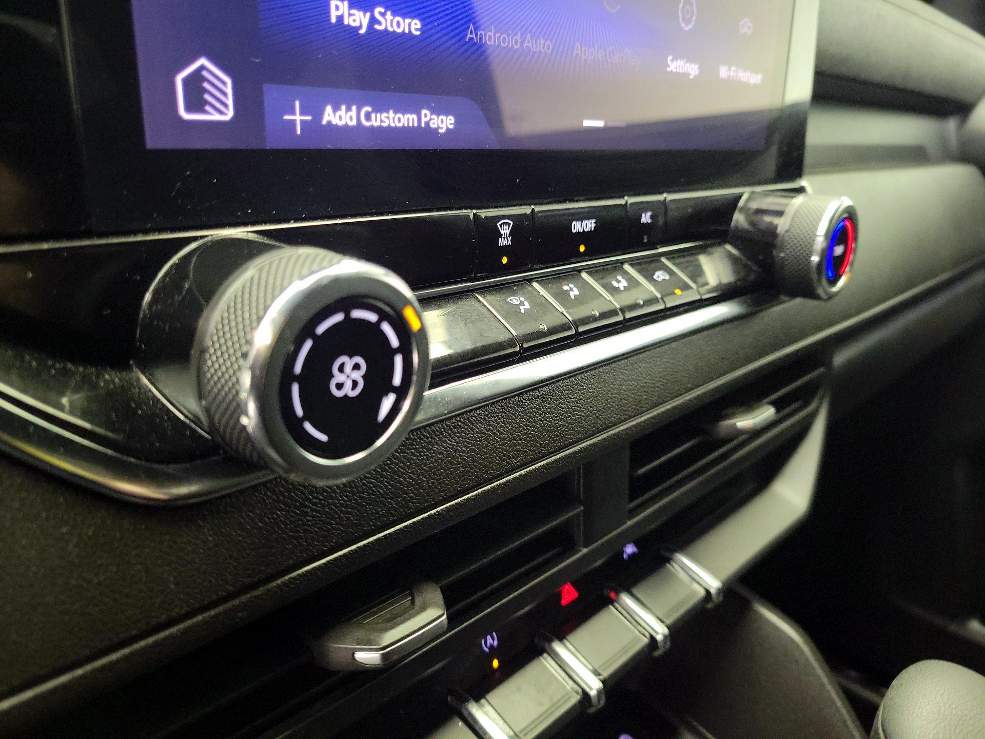 Thumbnail: 2023 Chevrolet Colorado - 16