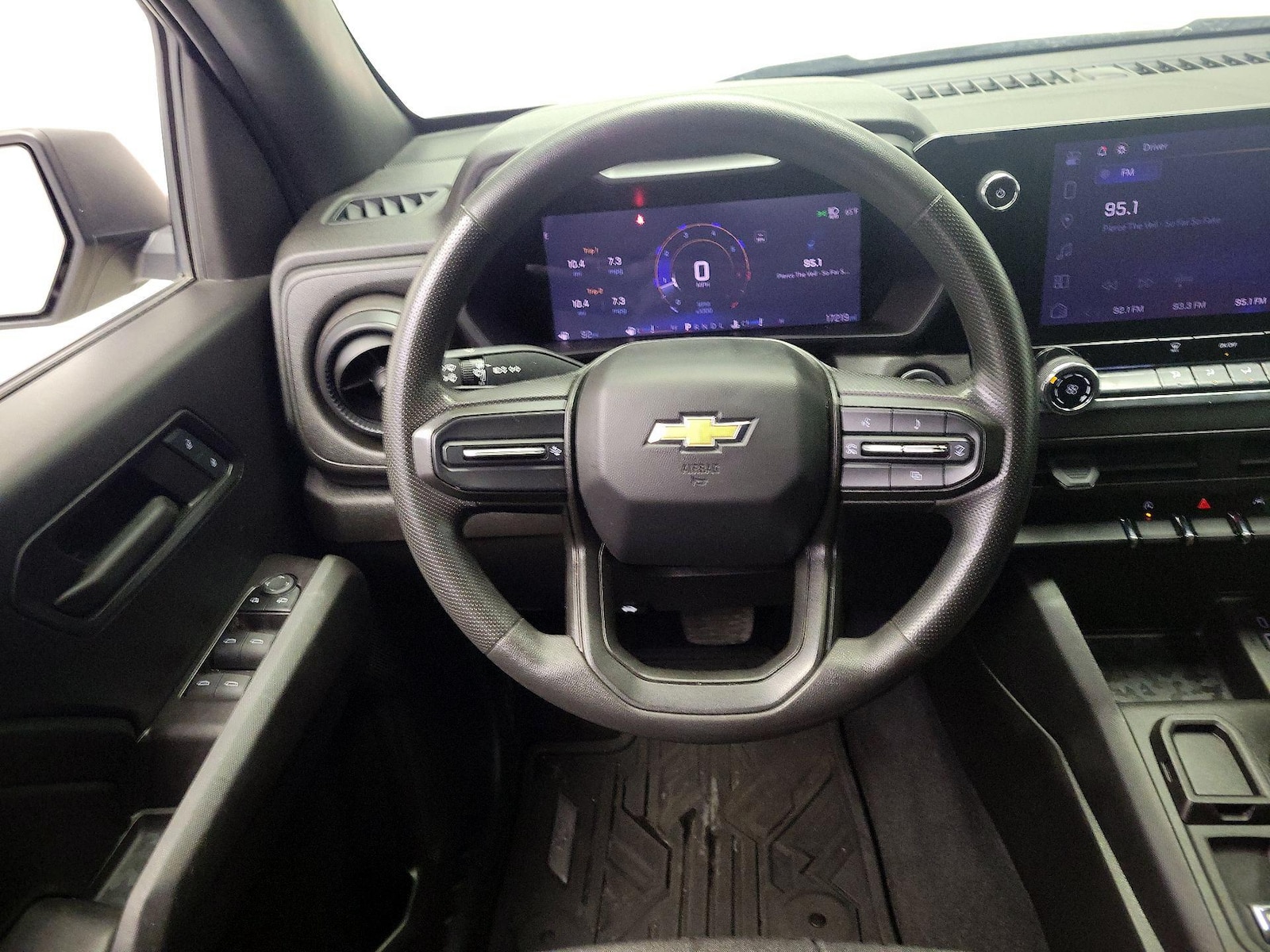 2024 Chevrolet Colorado Work Truck - Photo 11