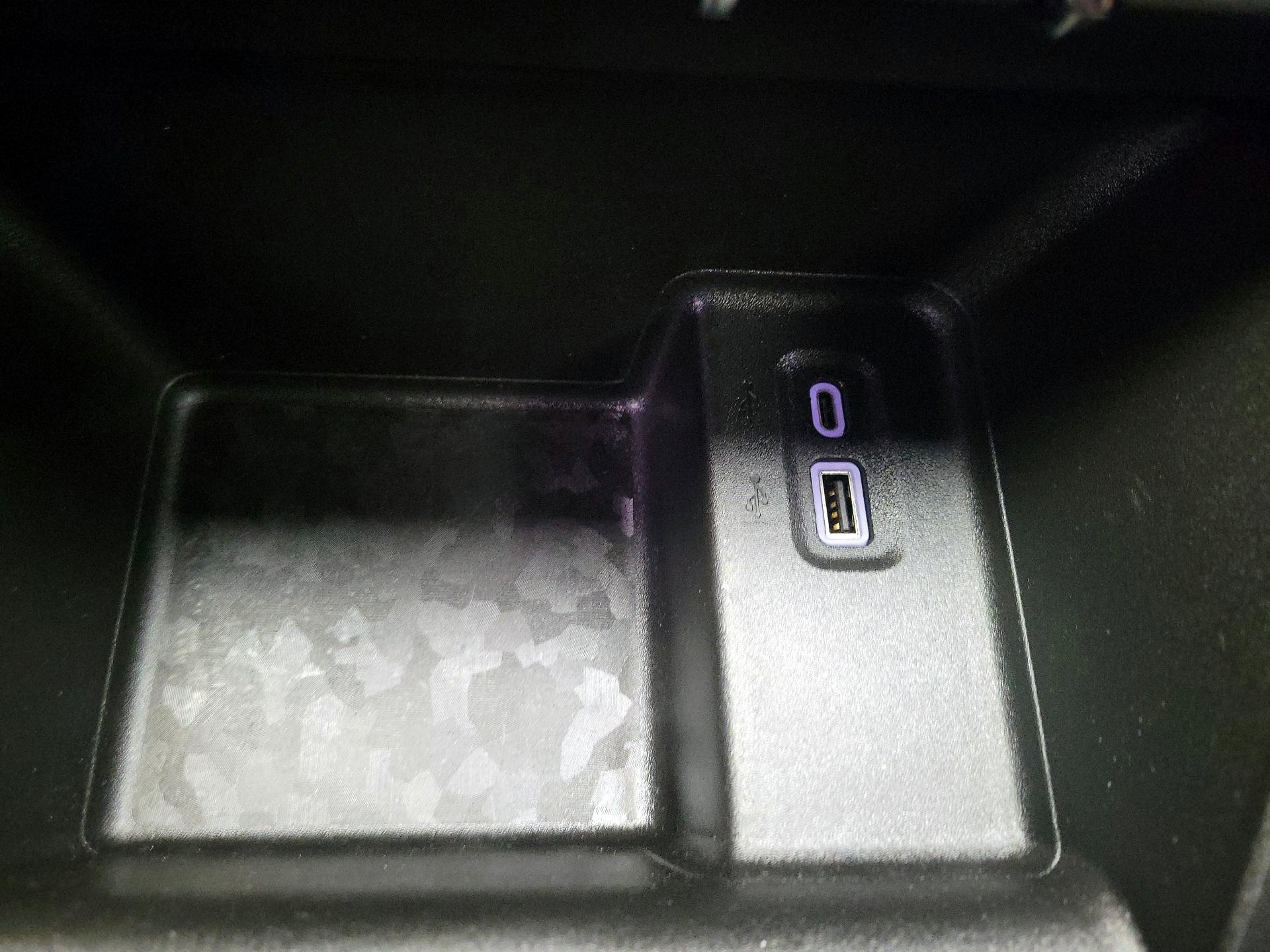 Thumbnail: 2024 Chevrolet Colorado - 18