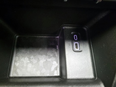 USB/AUX Ports