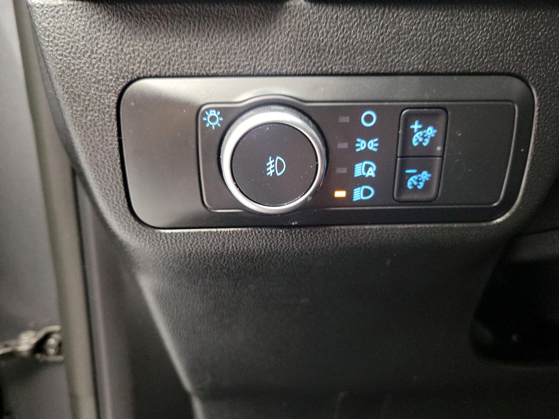 Thumbnail: 2022 Ford Bronco Sport - 13