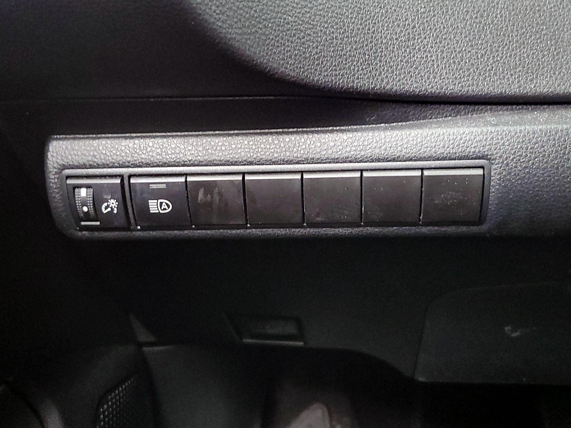 Thumbnail: 2024 Toyota Corolla - 13