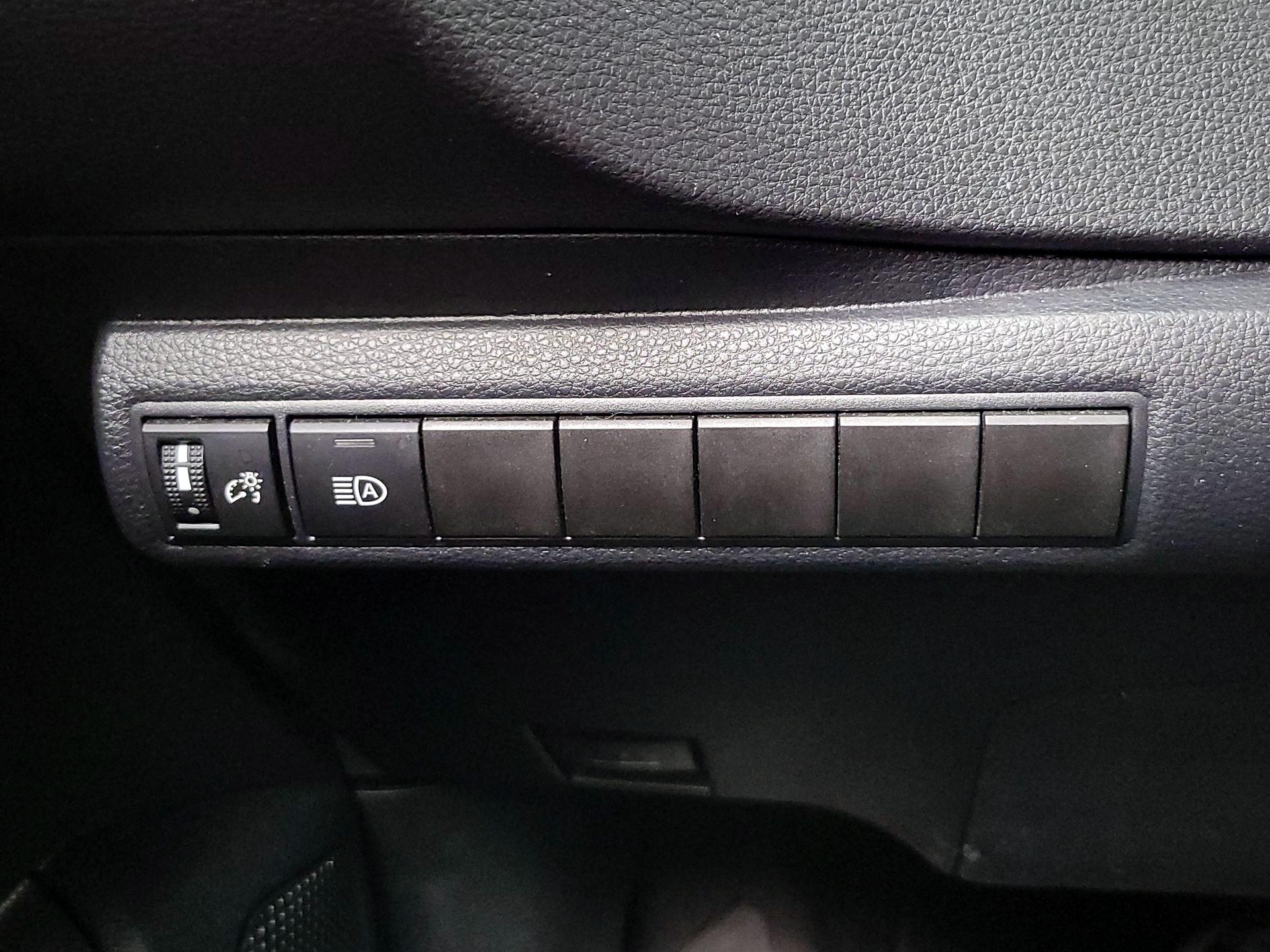 Thumbnail: 2024 Toyota Corolla - 13