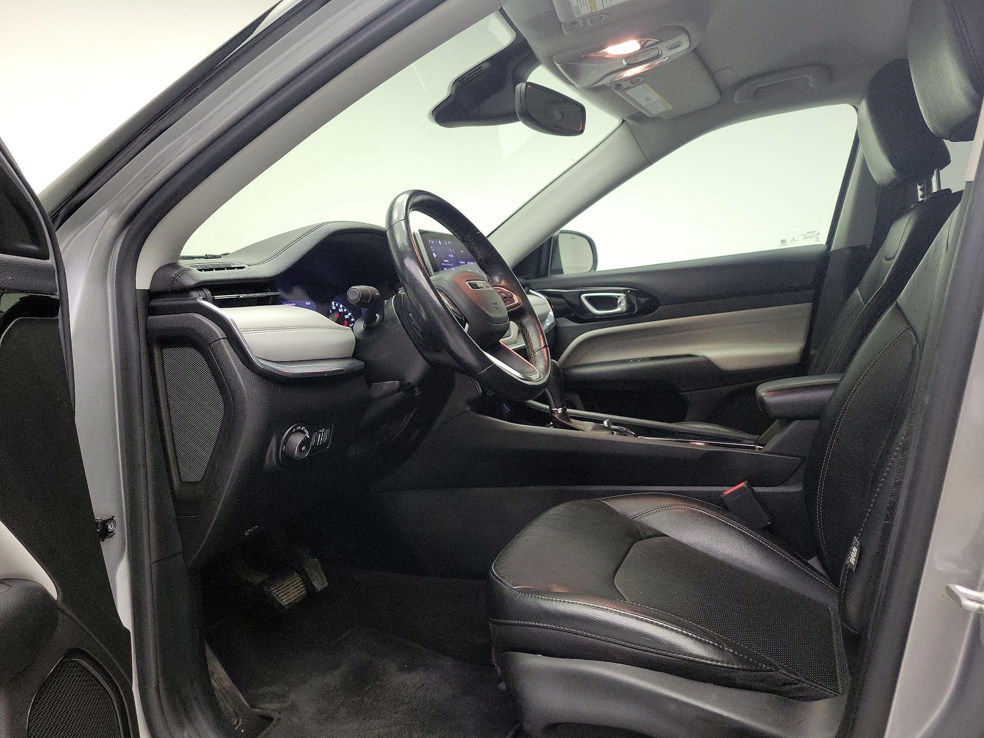 Thumbnail: 2022 Jeep Compass - 11