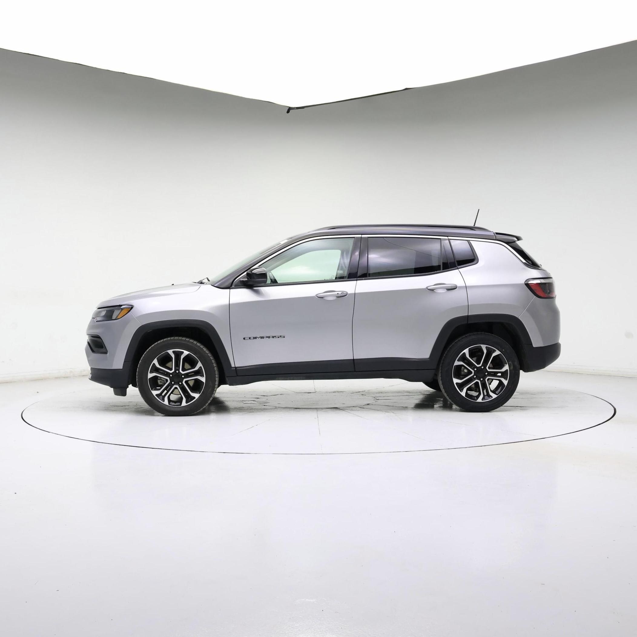 Thumbnail: 2022 Jeep Compass - 3