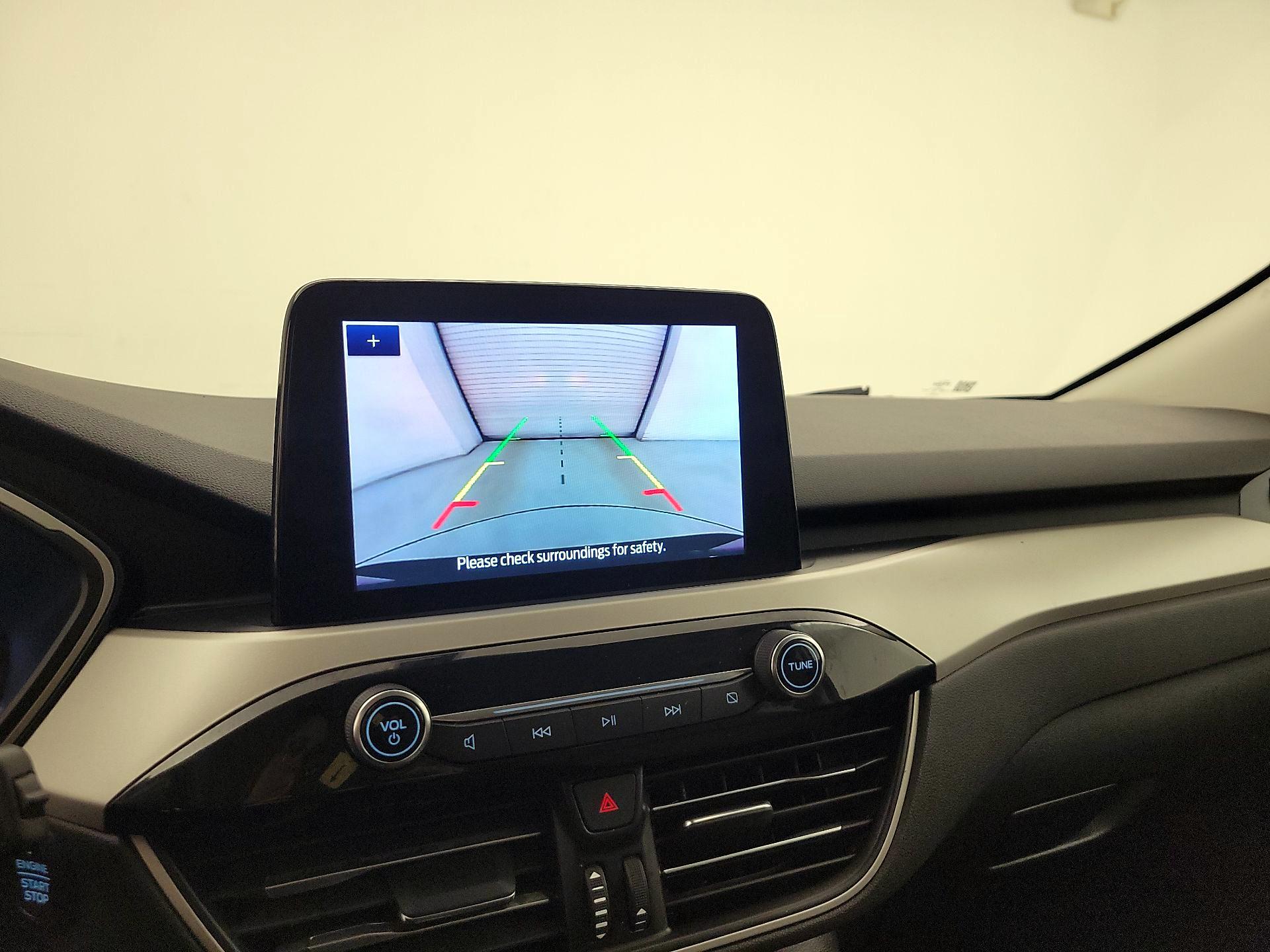 Thumbnail: 2022 Ford Escape - 14