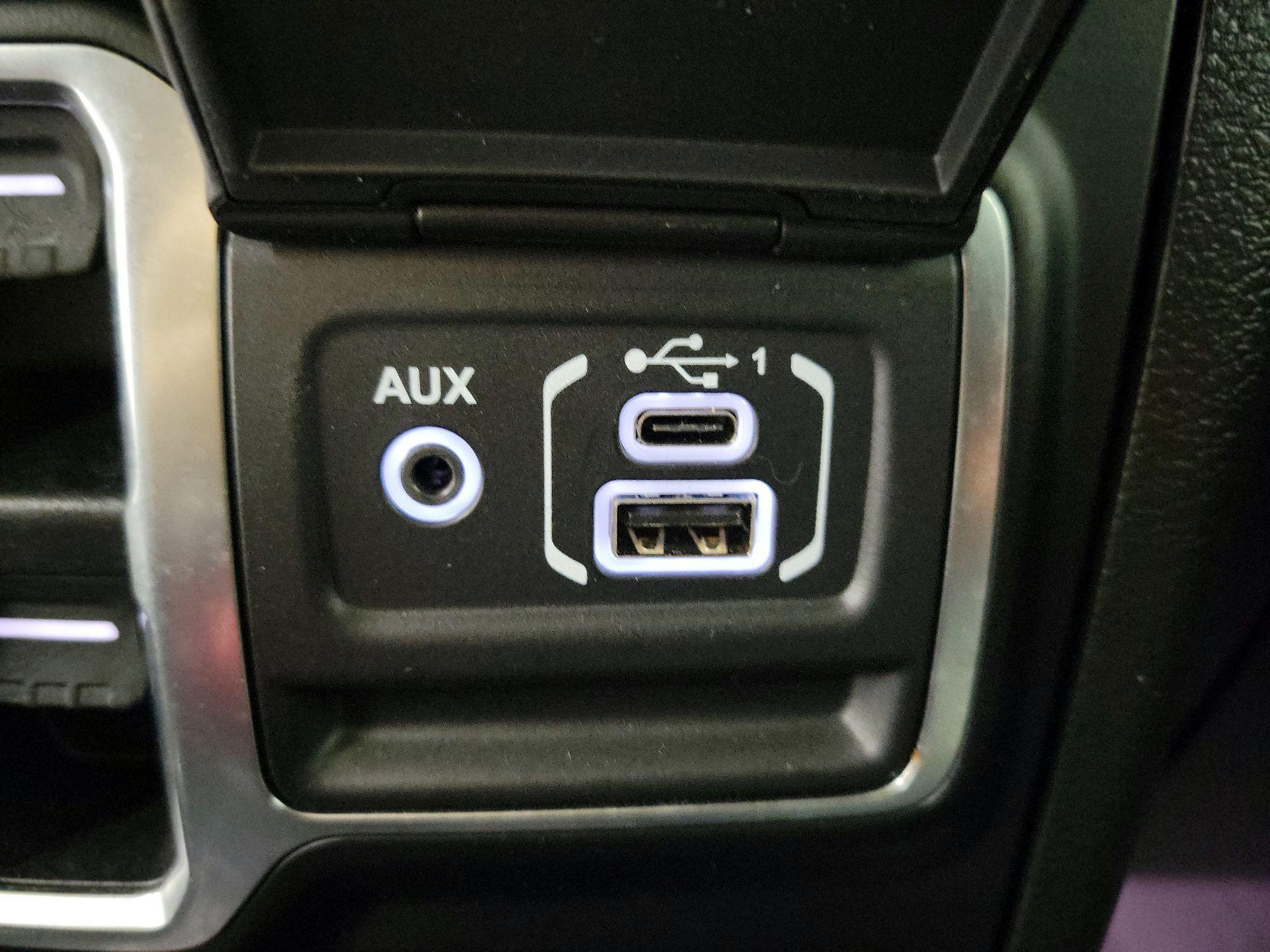 Thumbnail: 2022 Jeep Gladiator - 17