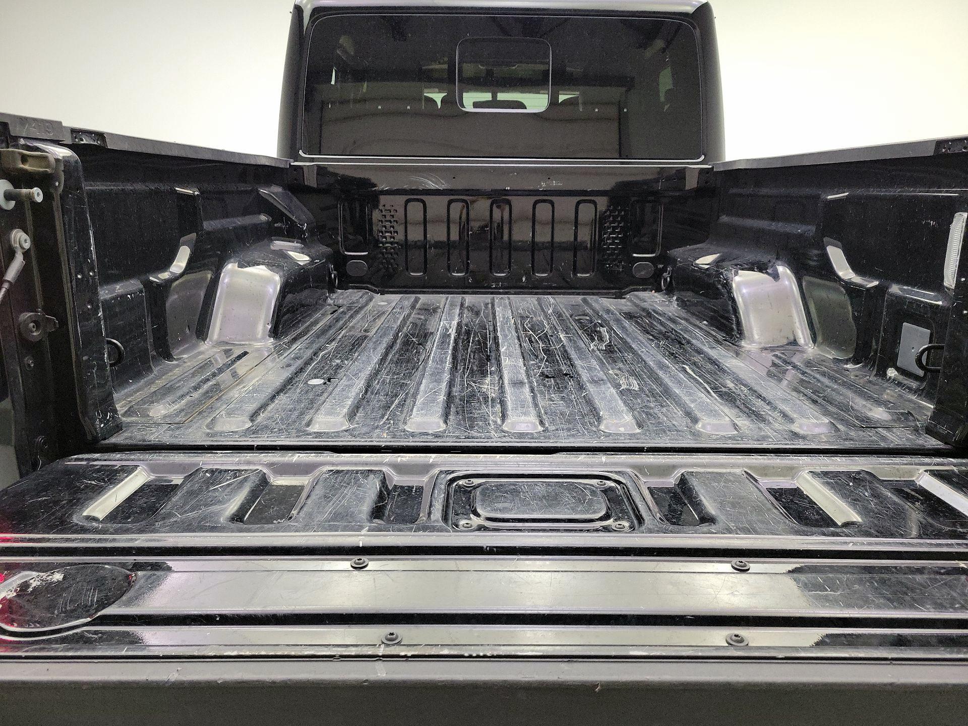 Thumbnail: 2022 Jeep Gladiator - 19