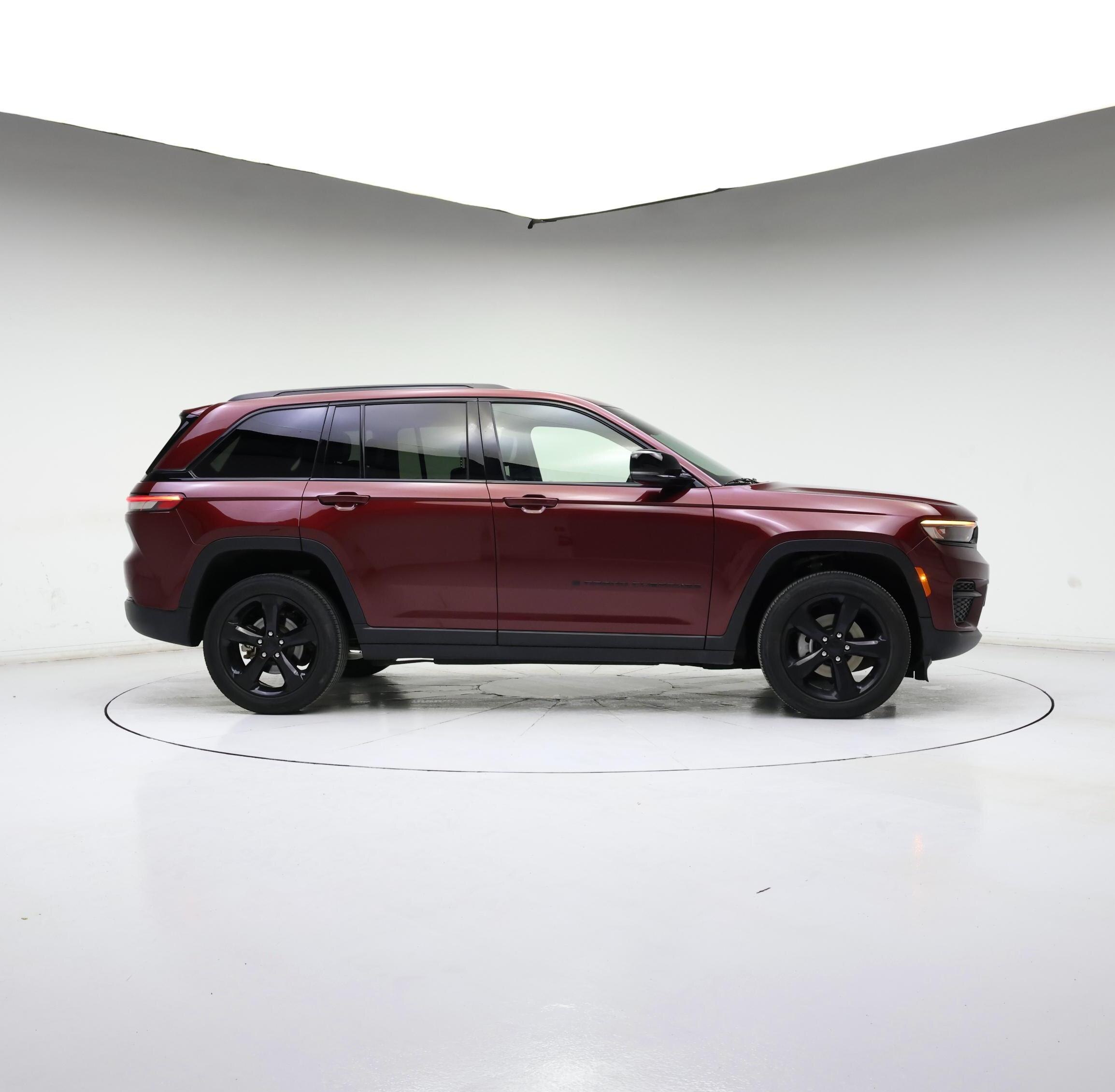 Thumbnail: 2022 Jeep Grand Cherokee - 7