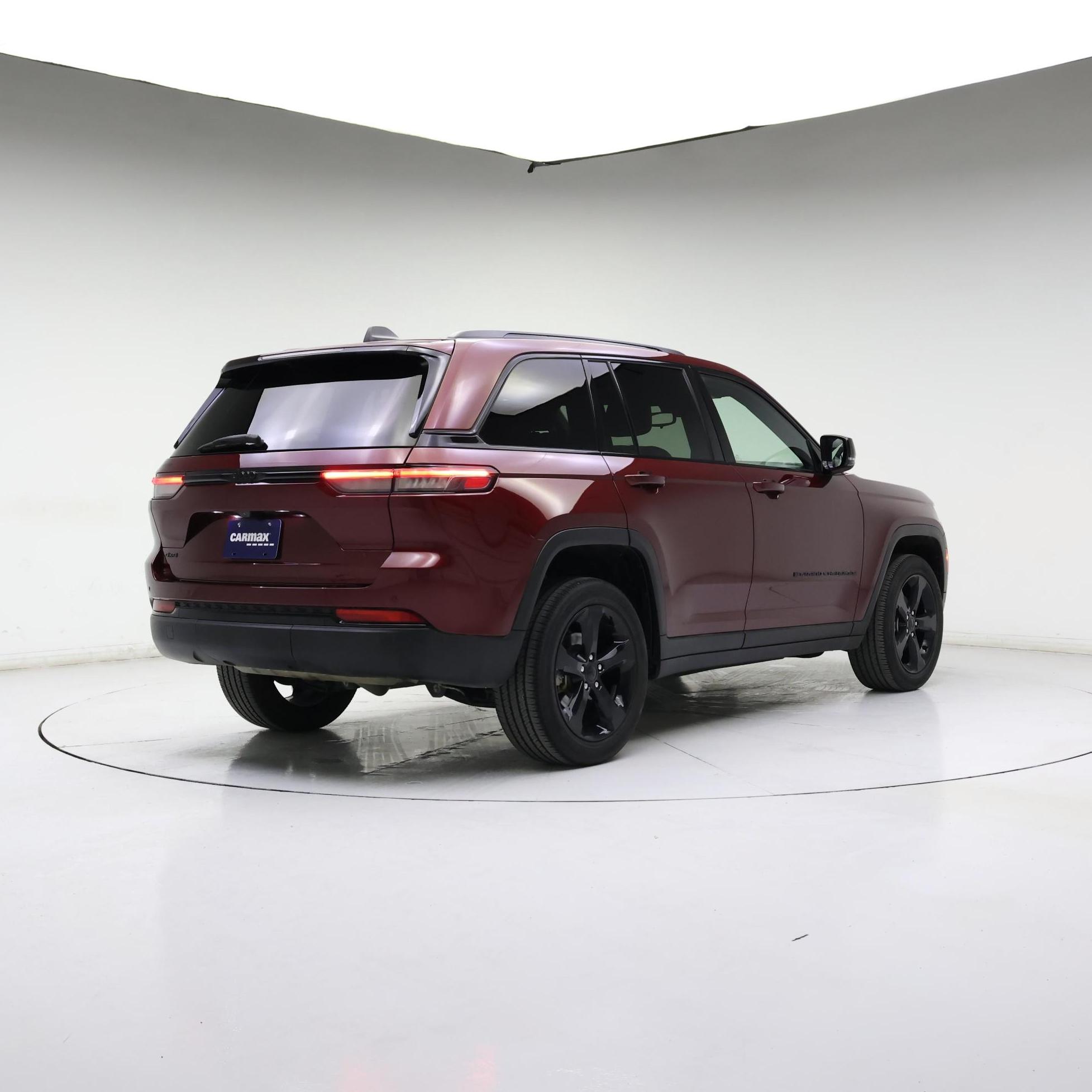 Thumbnail: 2022 Jeep Grand Cherokee - 8