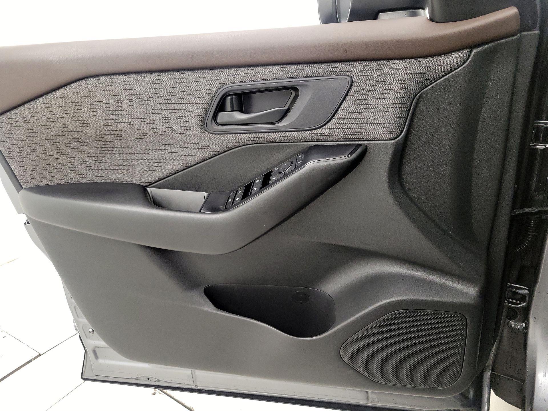 Thumbnail: 2023 Nissan Rogue - 12