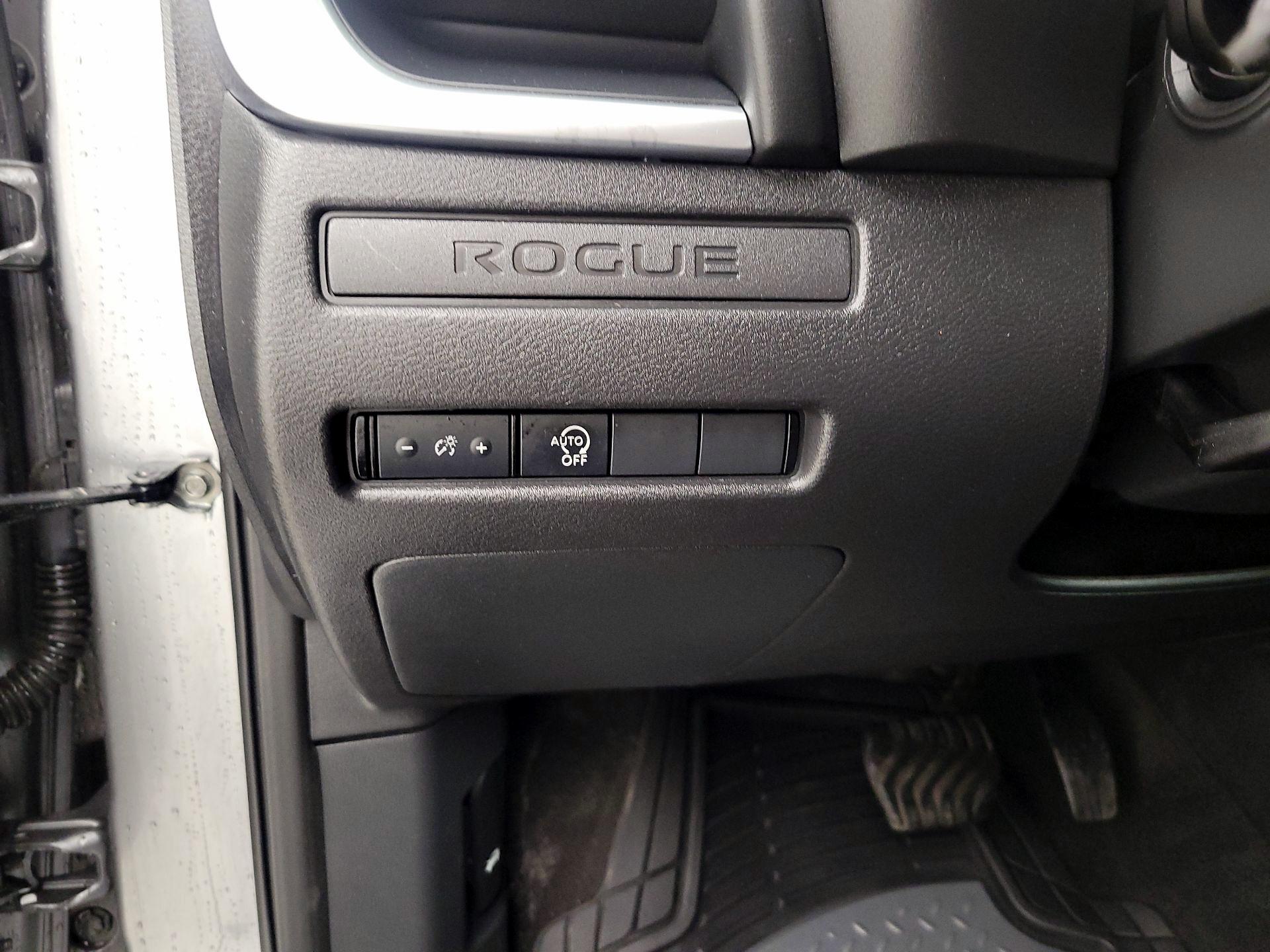 Thumbnail: 2023 Nissan Rogue - 13