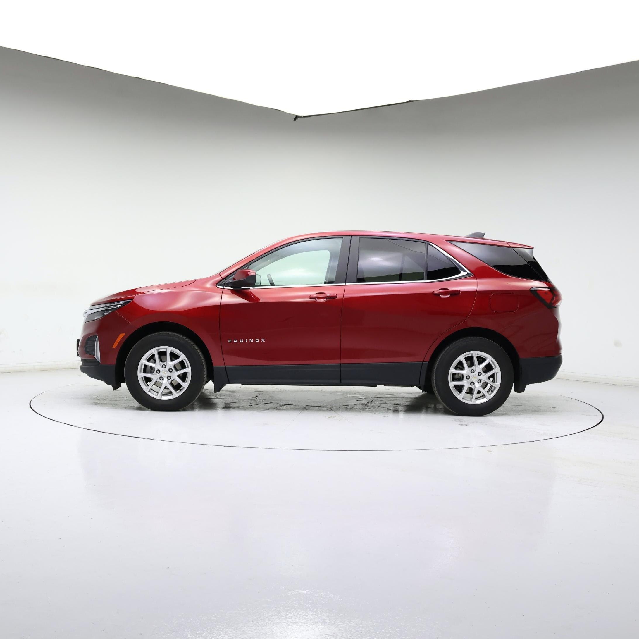 Thumbnail: 2023 Chevrolet Equinox - 3