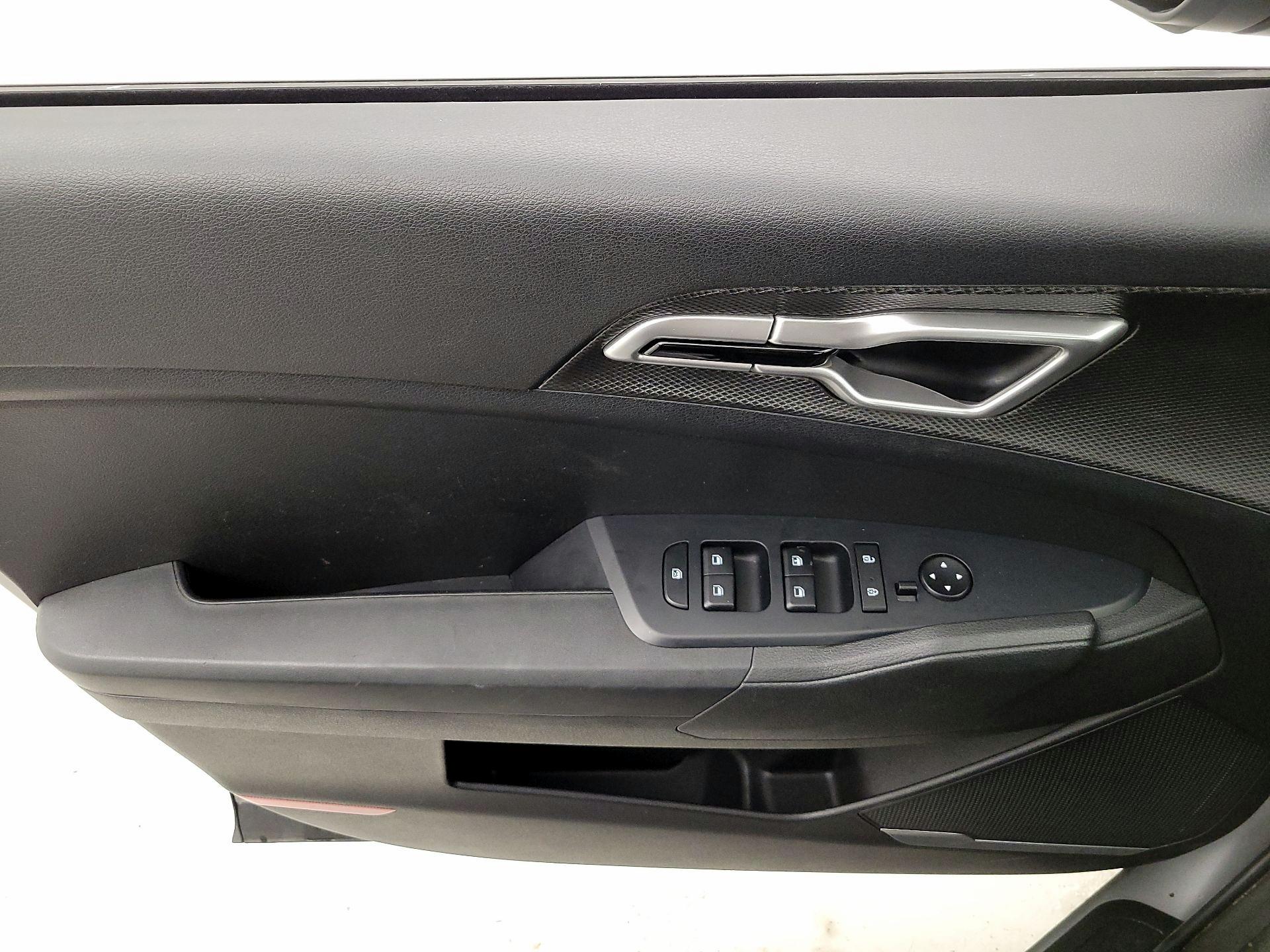 Thumbnail: 2024 Kia Sportage - 12