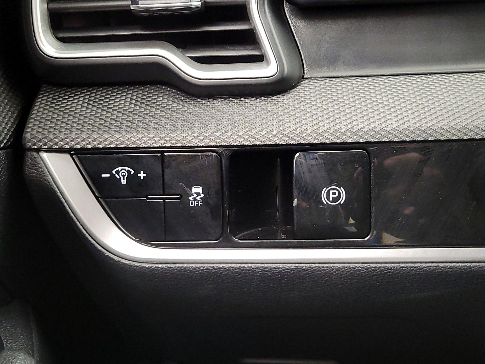 Thumbnail: 2024 Kia Sportage - 13