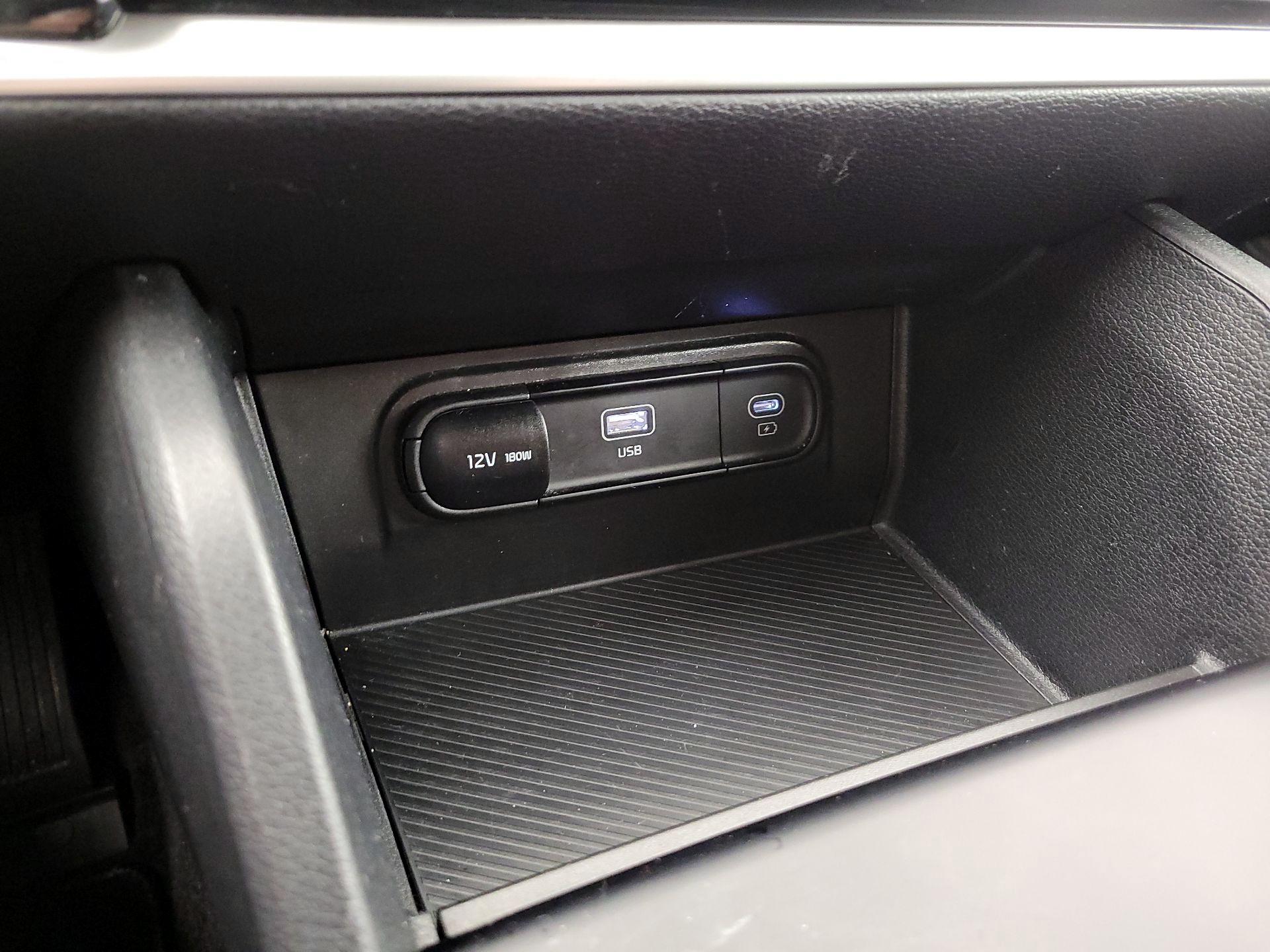 Thumbnail: 2024 Kia Sportage - 18