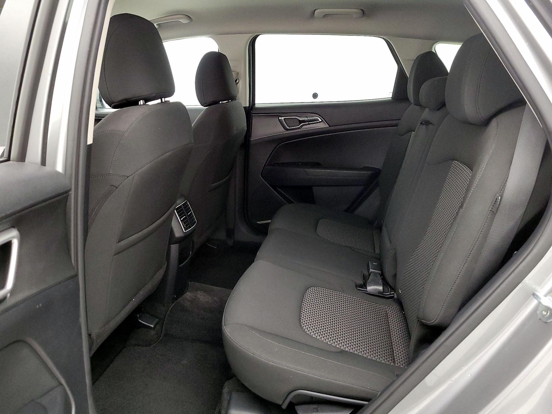 Thumbnail: 2024 Kia Sportage - 19