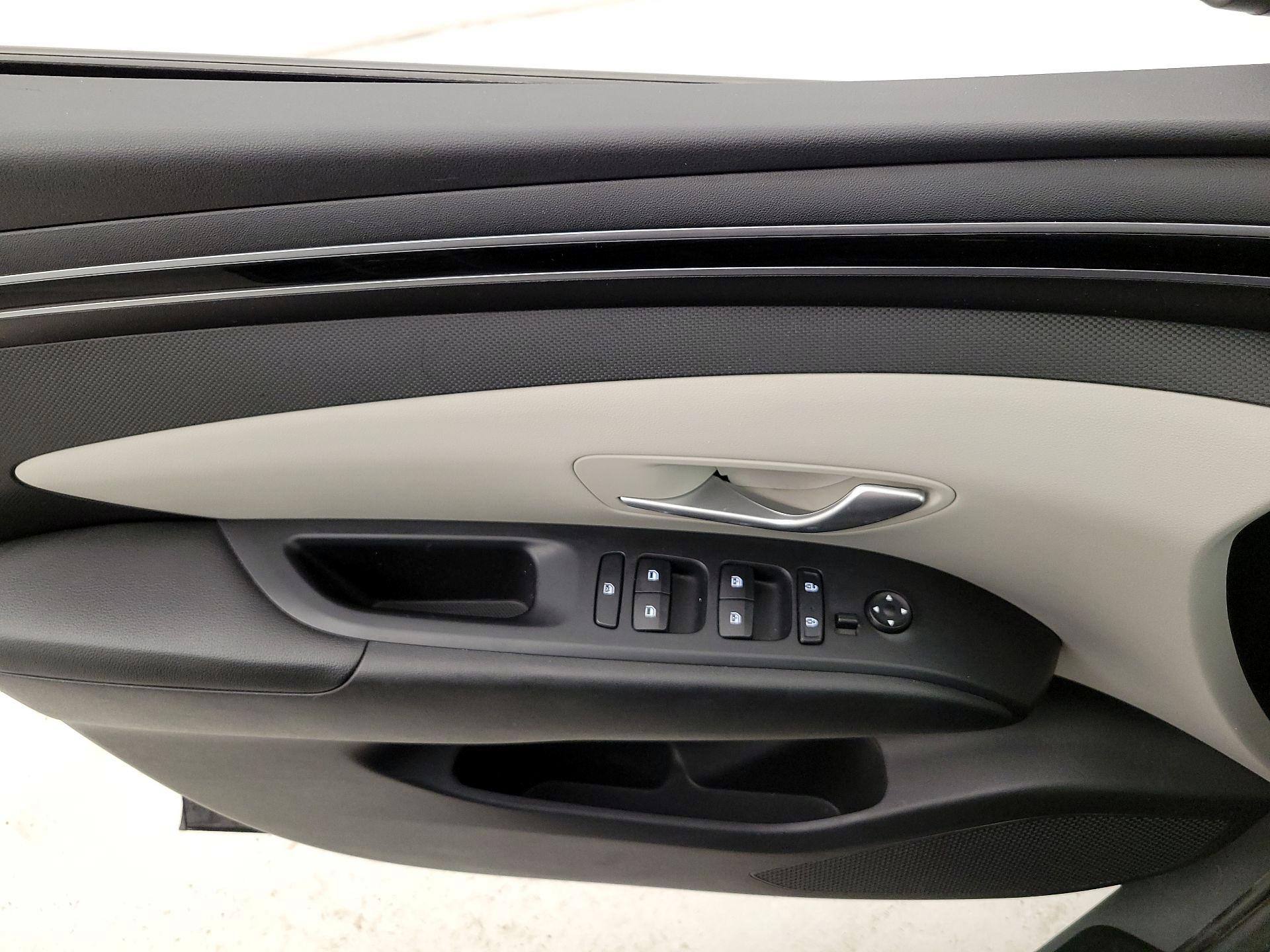 Thumbnail: 2024 Hyundai Tucson - 12