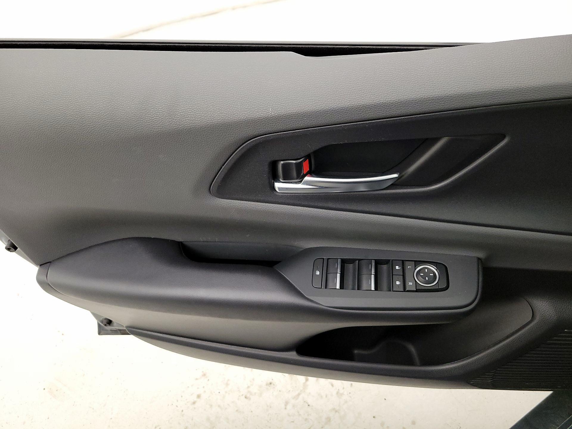 Thumbnail: 2024 Toyota Prius - 12