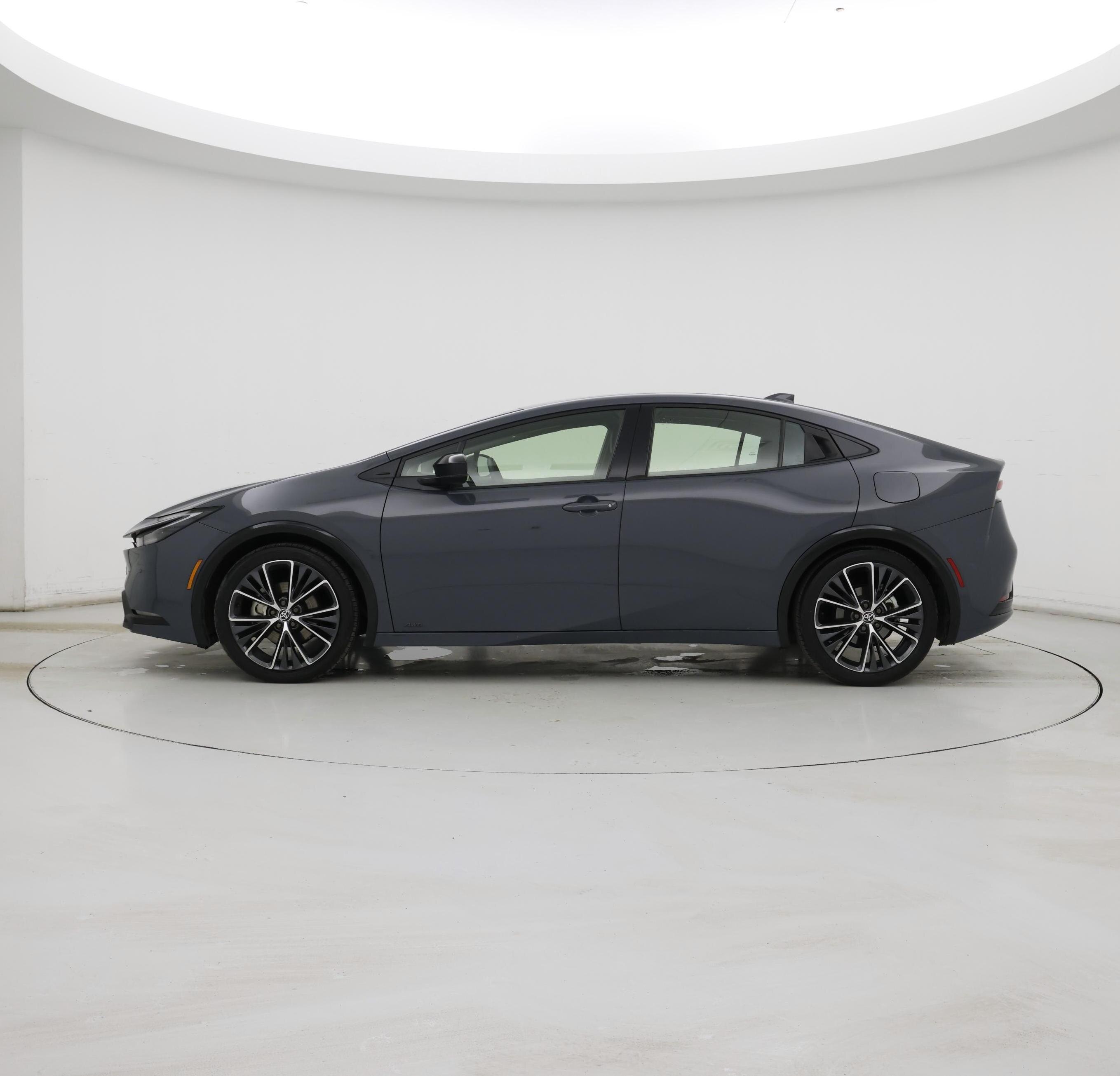 Thumbnail: 2024 Toyota Prius - 3