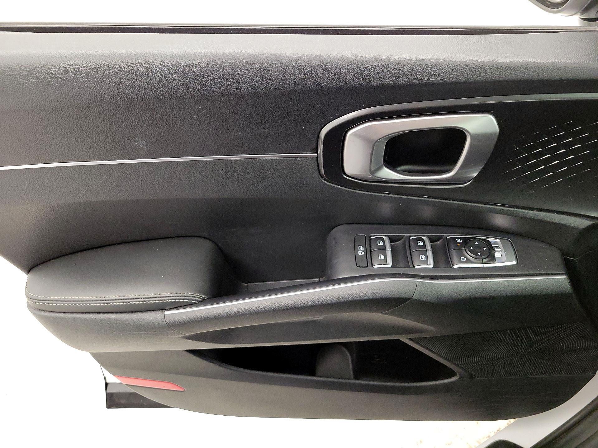 Thumbnail: 2024 Kia Sorento - 12