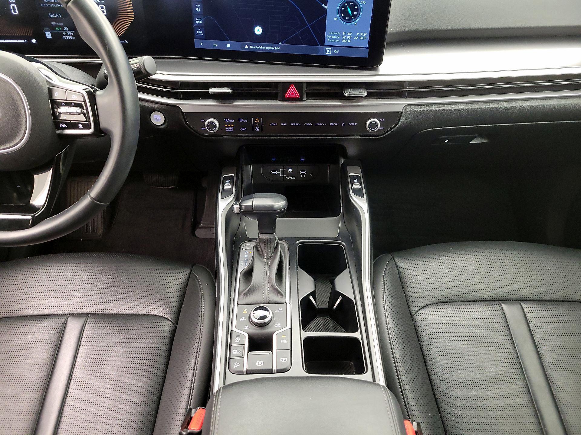 Thumbnail: 2024 Kia Sorento - 18