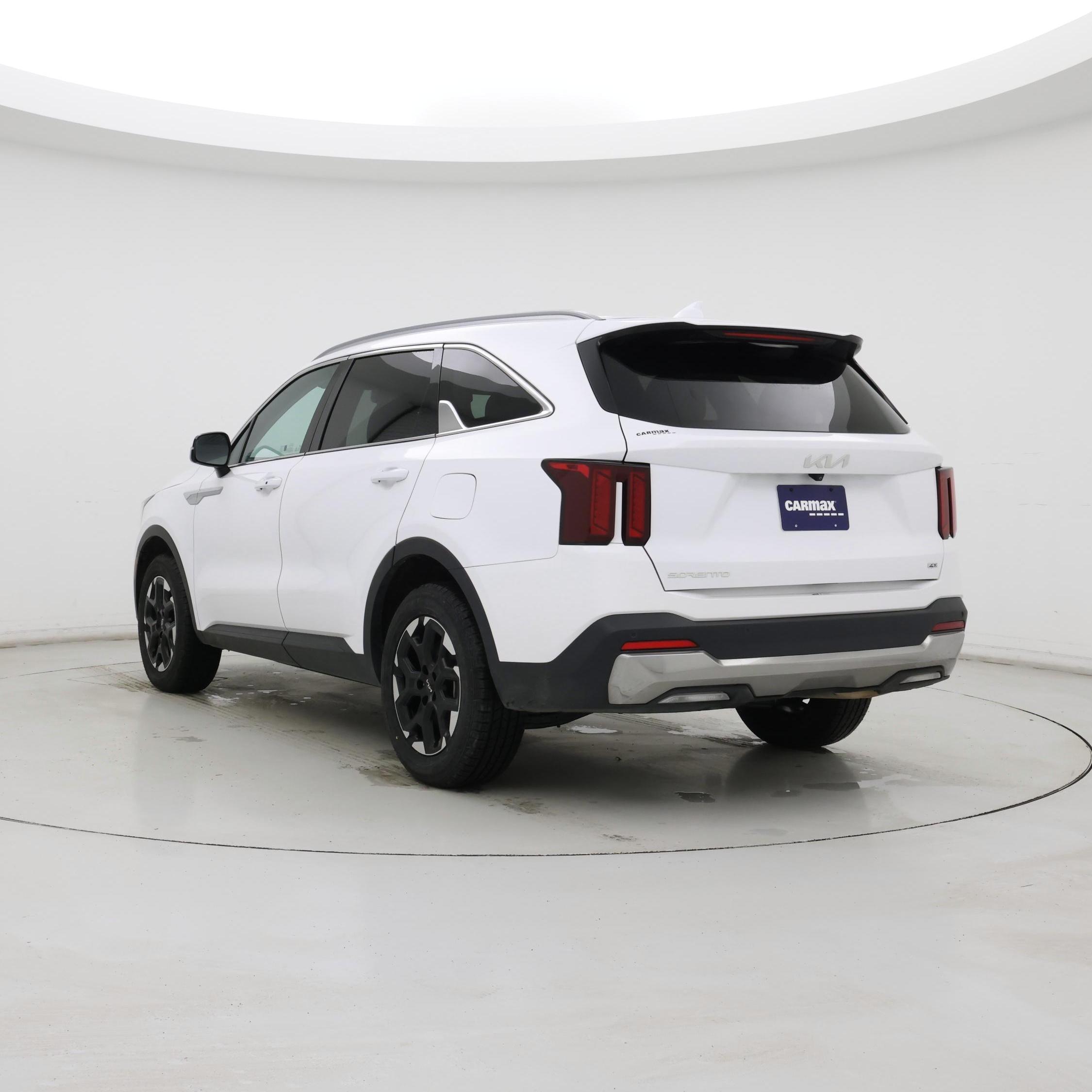 Thumbnail: 2024 Kia Sorento - 2