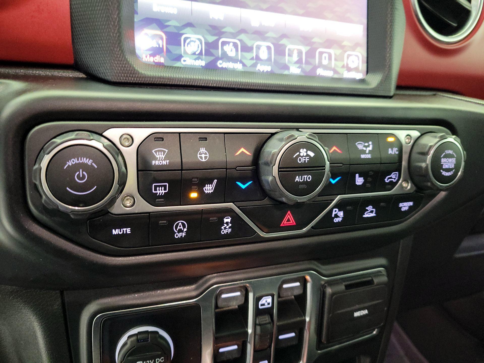 Thumbnail: 2023 Jeep Wrangler - 15