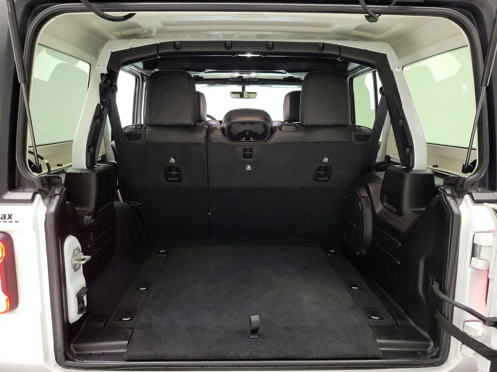 Thumbnail: 2023 Jeep Wrangler - 19