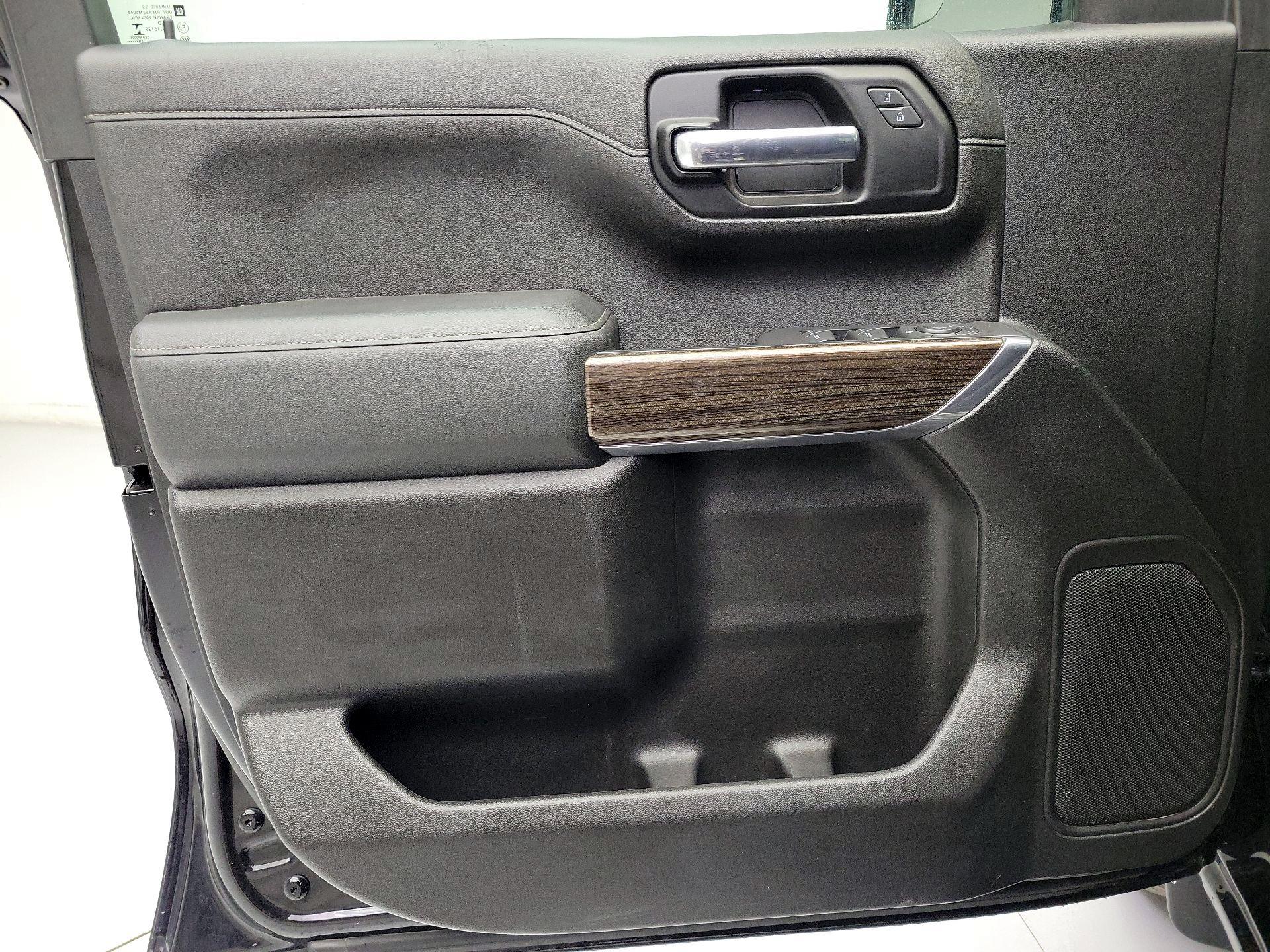 Thumbnail: 2020 Chevrolet Silverado 1500 - 12