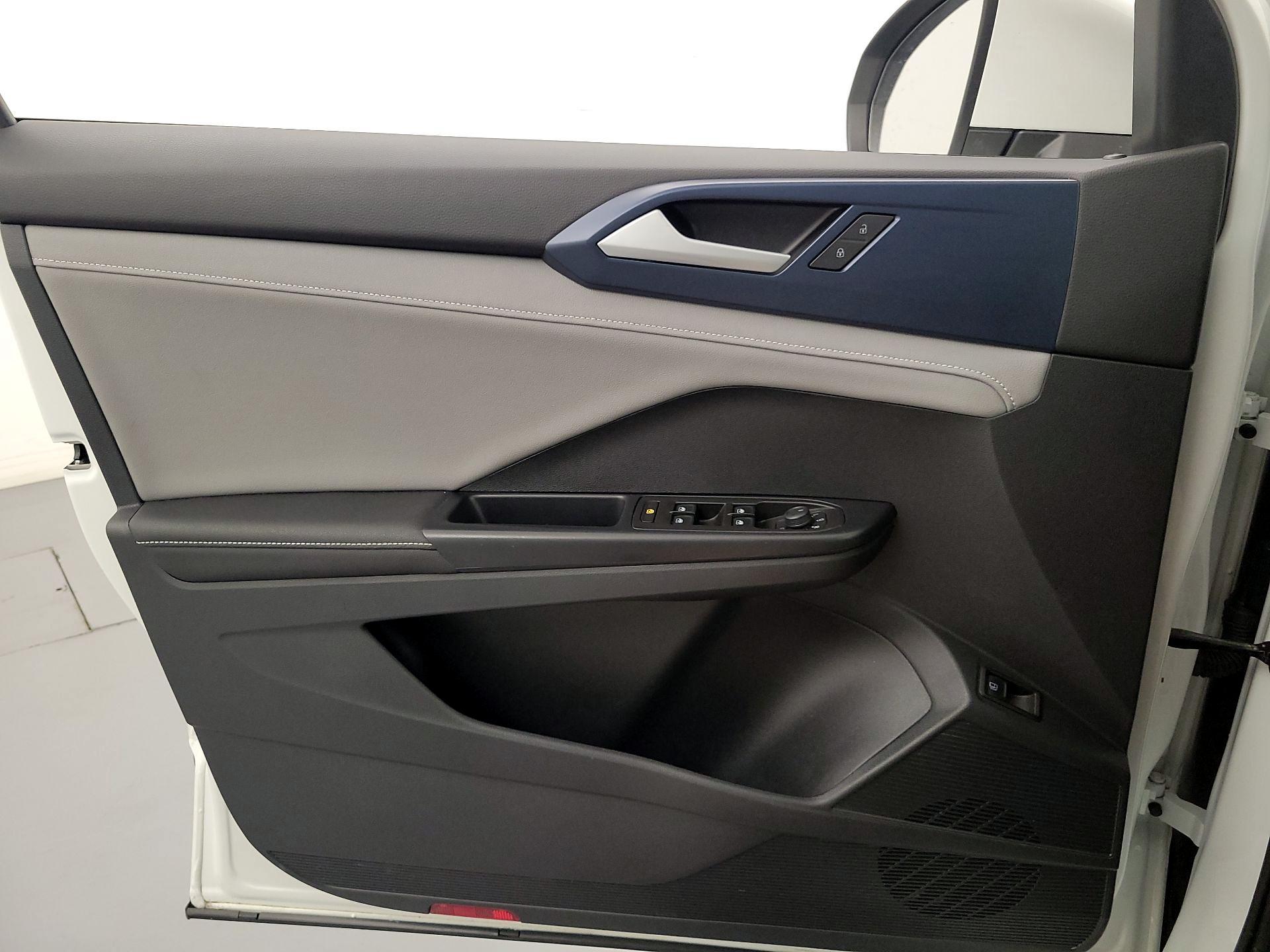 Thumbnail: 2024 Volkswagen Taos - 12