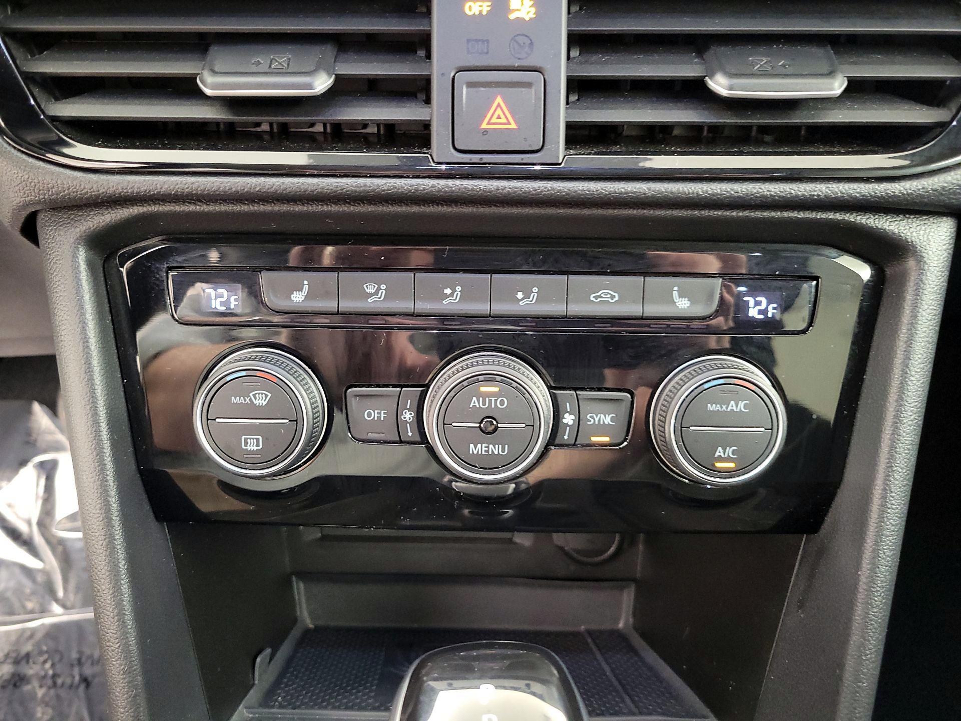 Thumbnail: 2024 Volkswagen Taos - 16