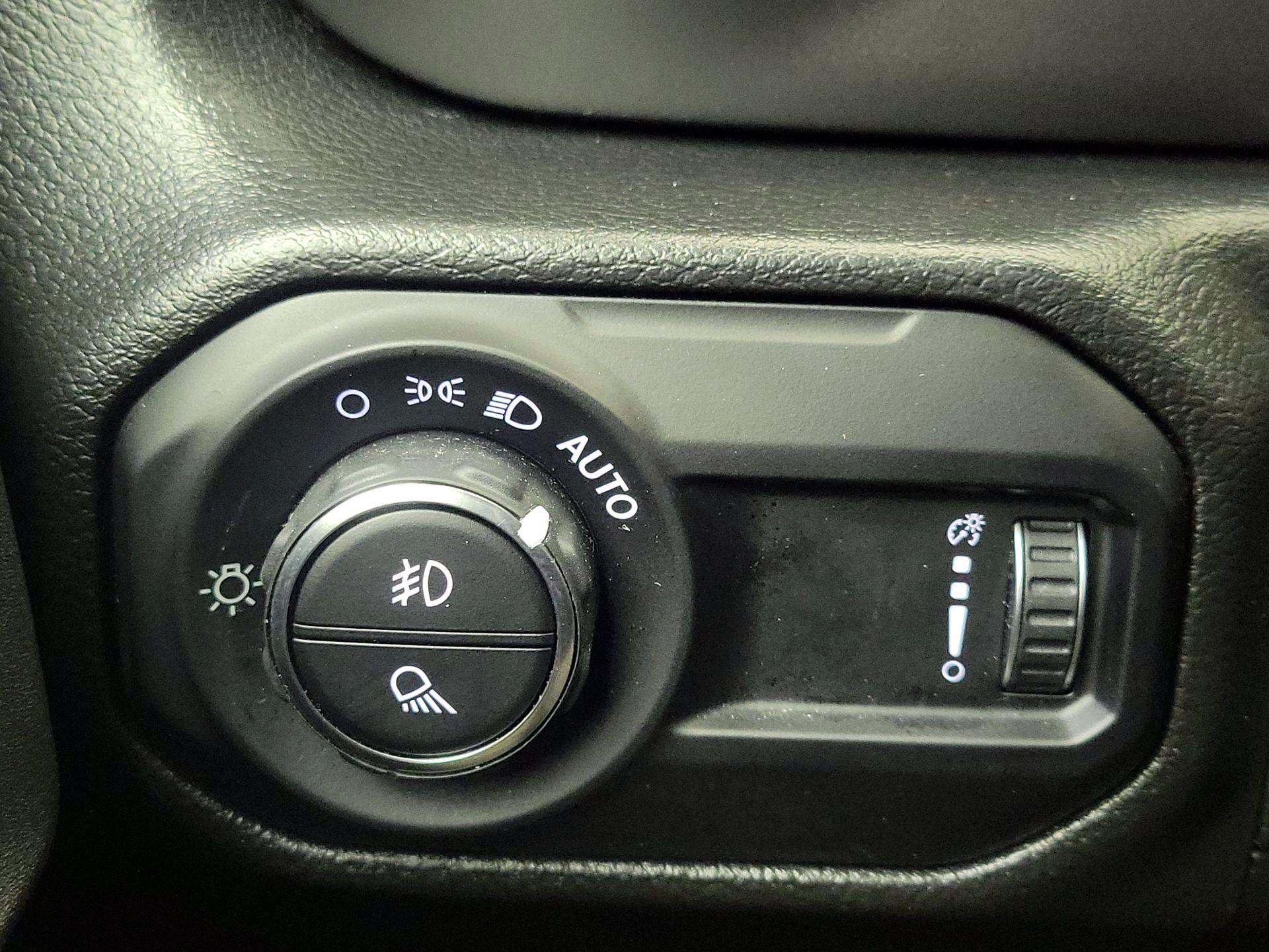 Thumbnail: 2023 Jeep Gladiator - 13