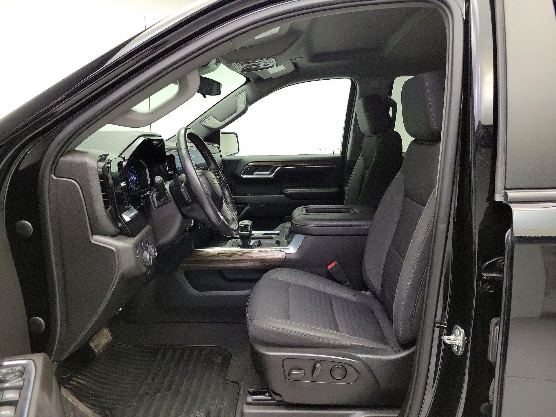 Thumbnail: 2022 Chevrolet Silverado 1500 - 11