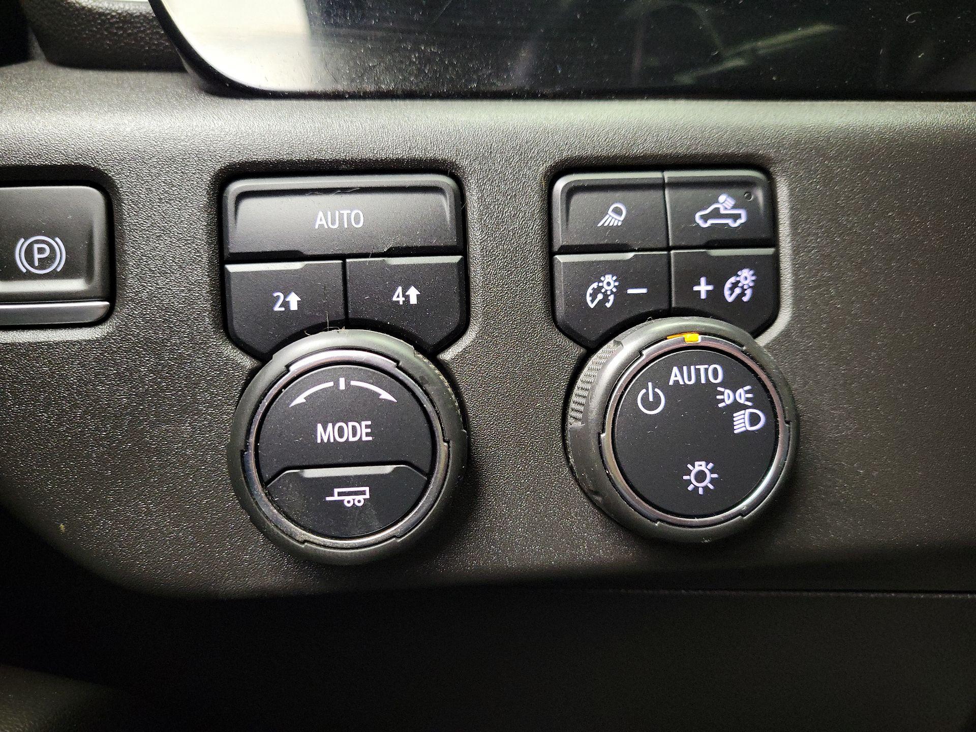 Thumbnail: 2022 Chevrolet Silverado 1500 - 13