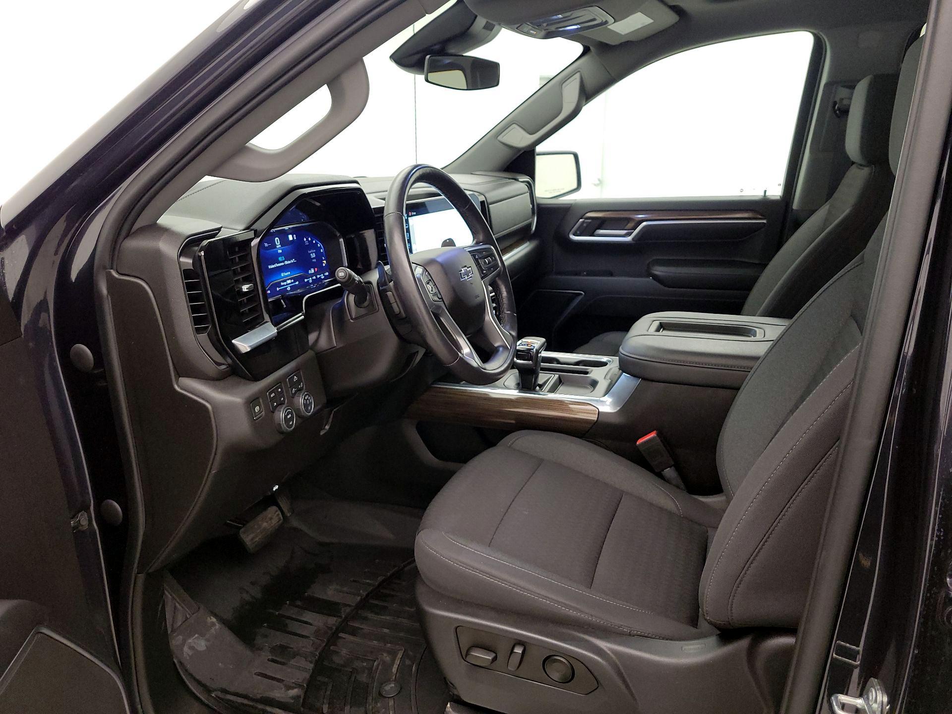 Thumbnail: 2022 Chevrolet Silverado 1500 - 11