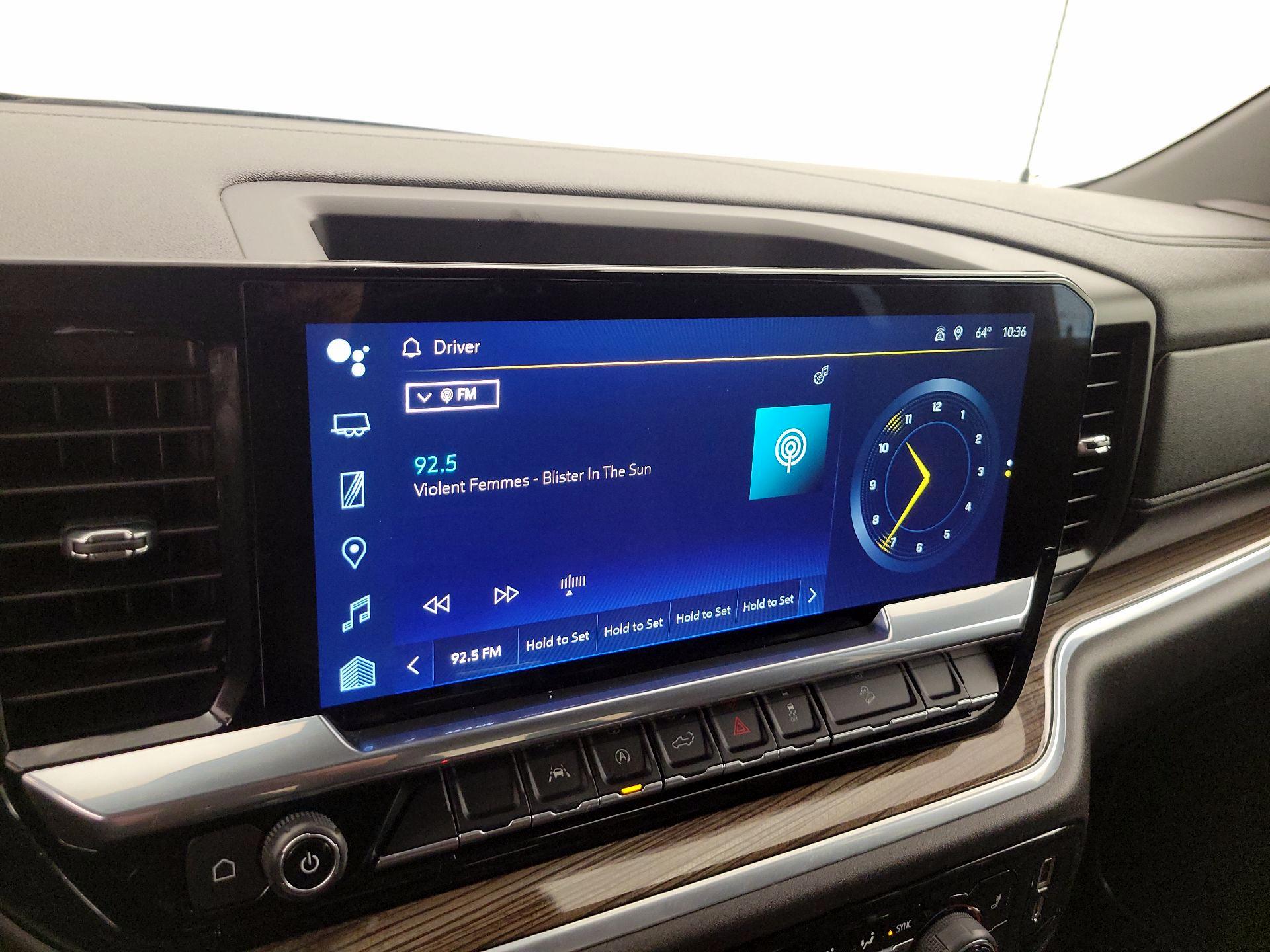 Thumbnail: 2022 Chevrolet Silverado 1500 - 16