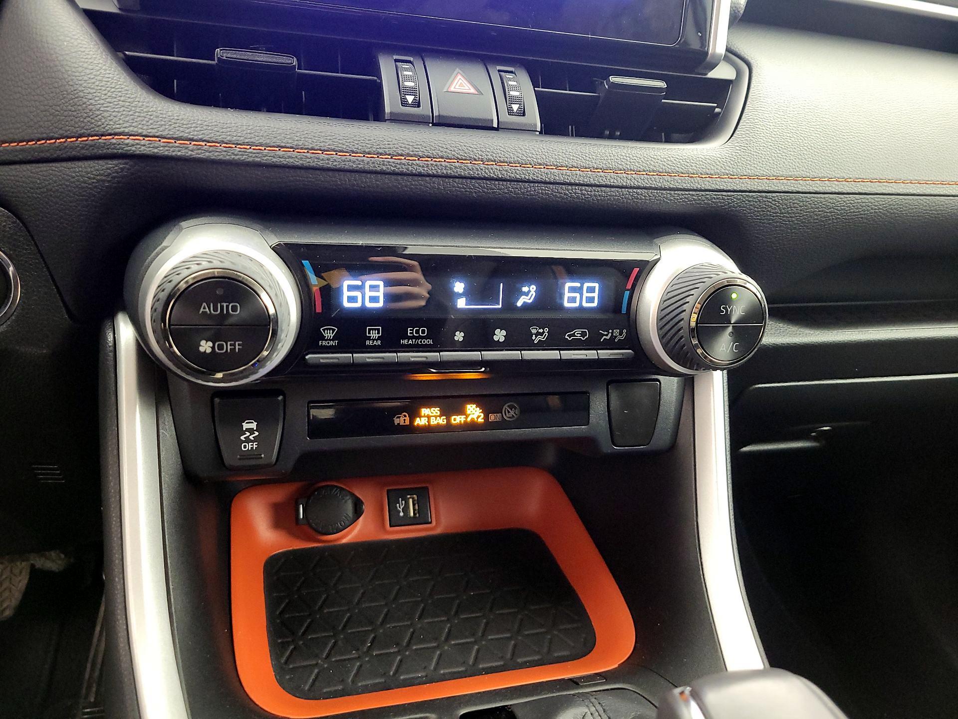 Thumbnail: 2023 Toyota RAV4 - 17