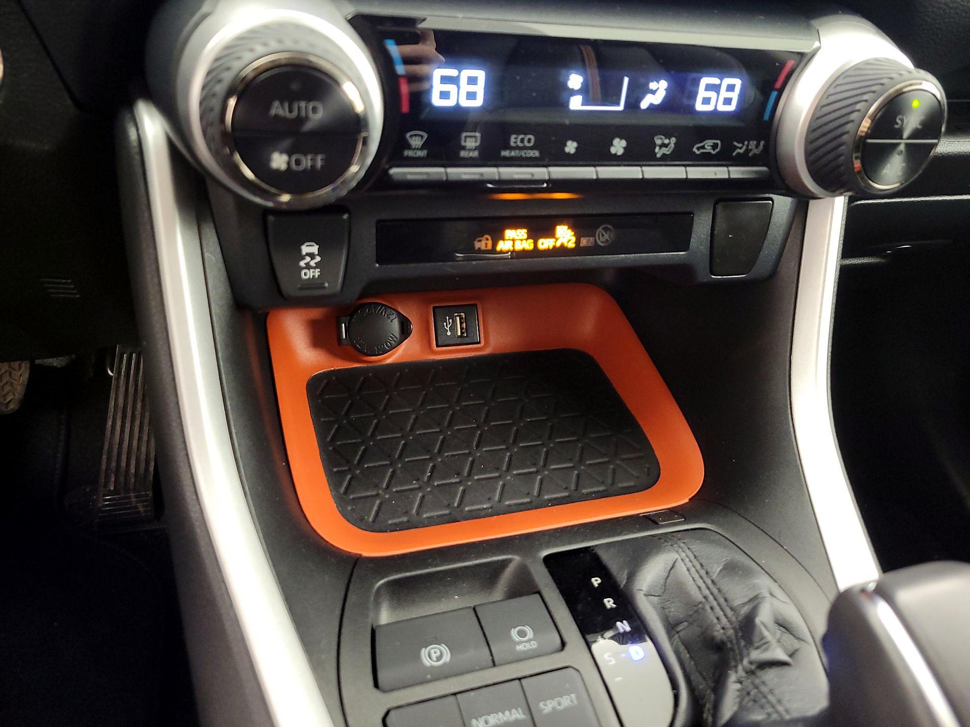 Thumbnail: 2023 Toyota RAV4 - 19