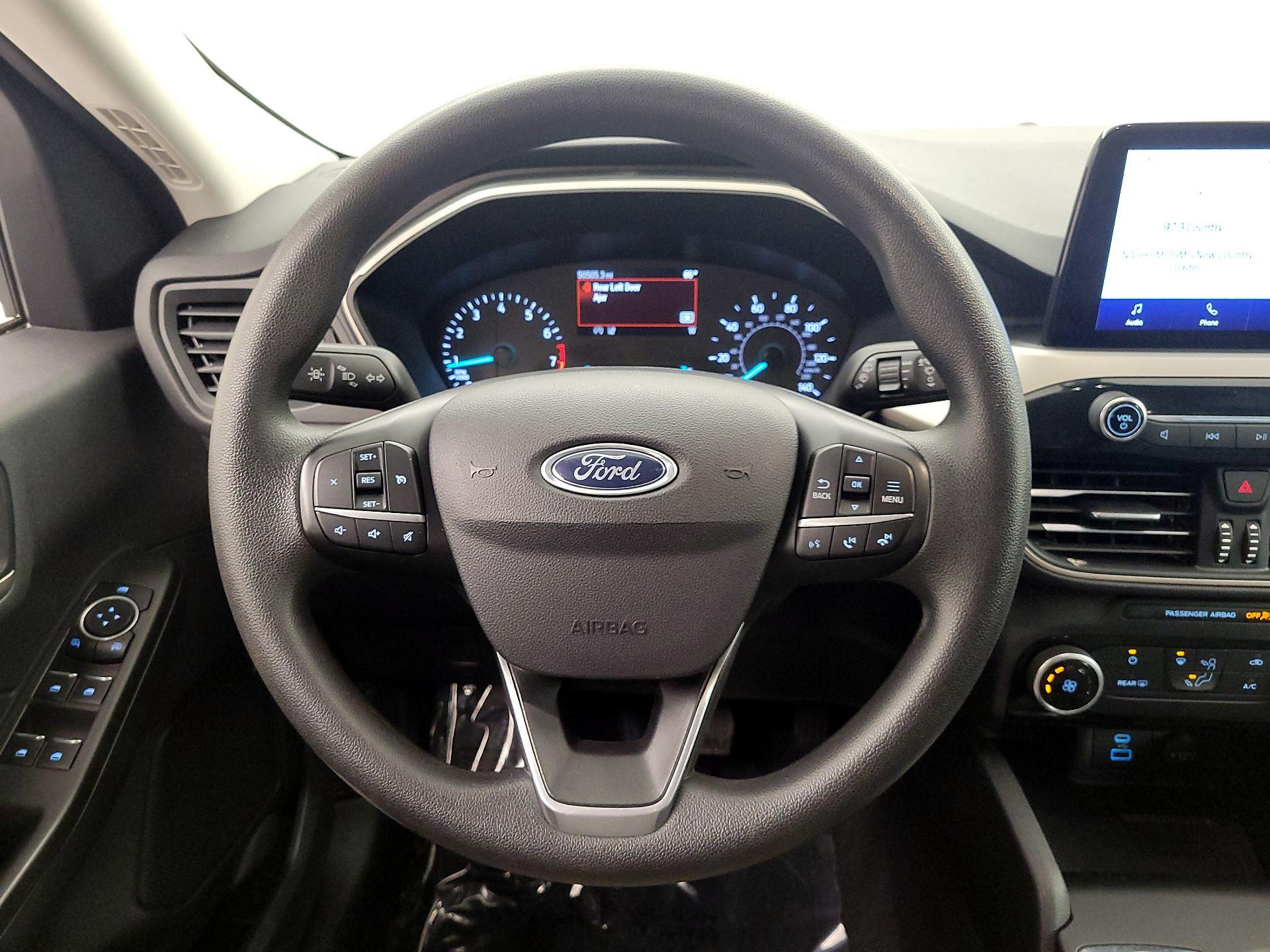 Thumbnail: 2022 Ford Escape - 10