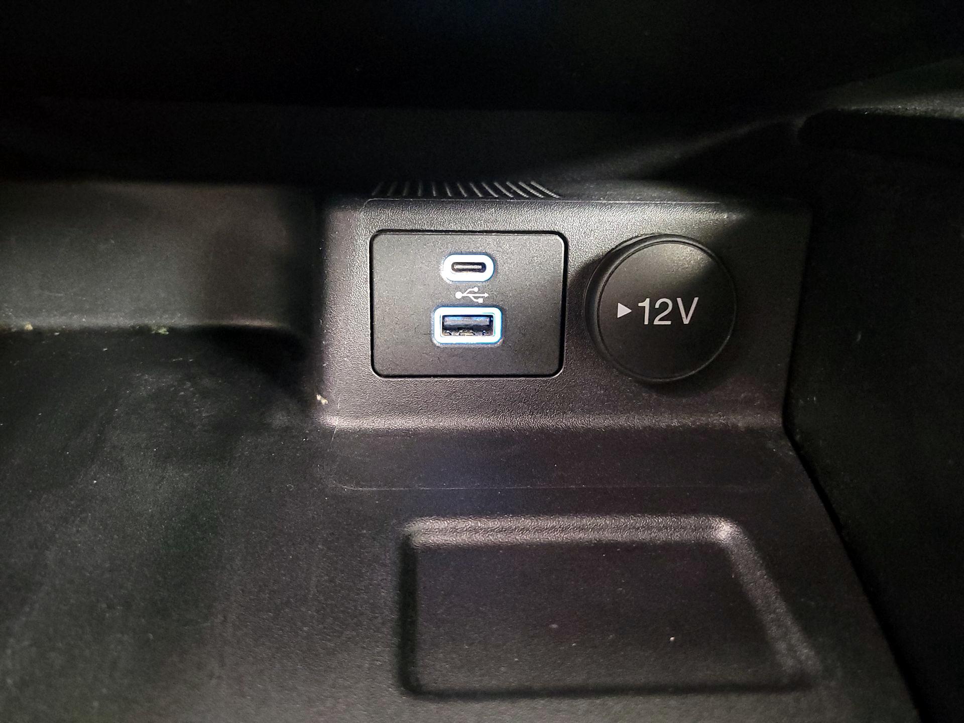 Thumbnail: 2022 Ford Escape - 18