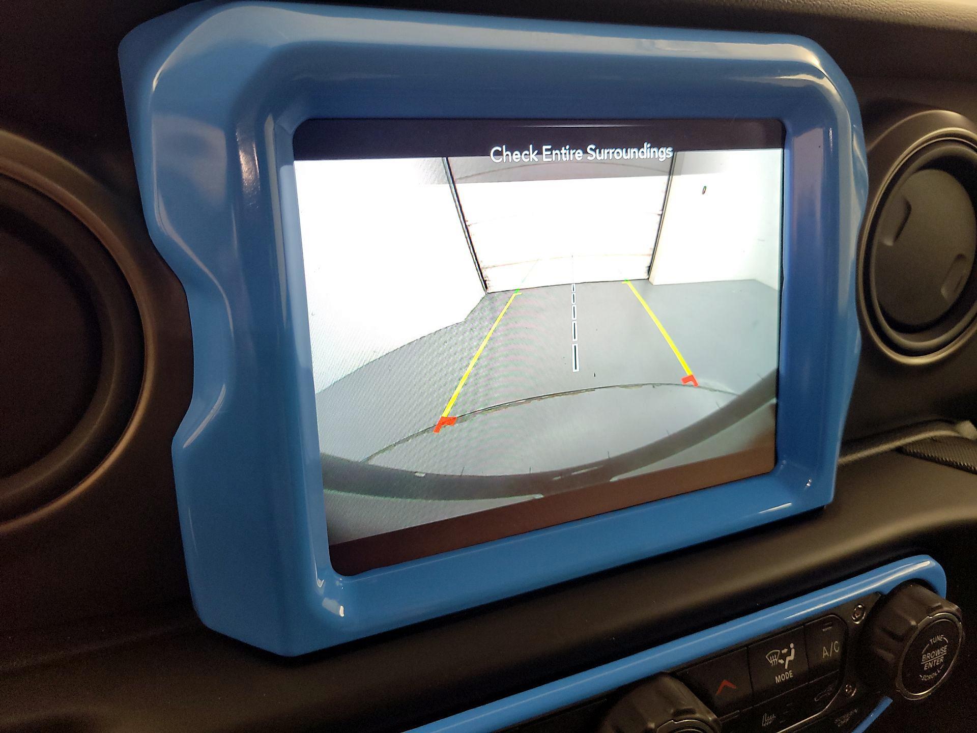 Thumbnail: 2022 Jeep Wrangler - 14