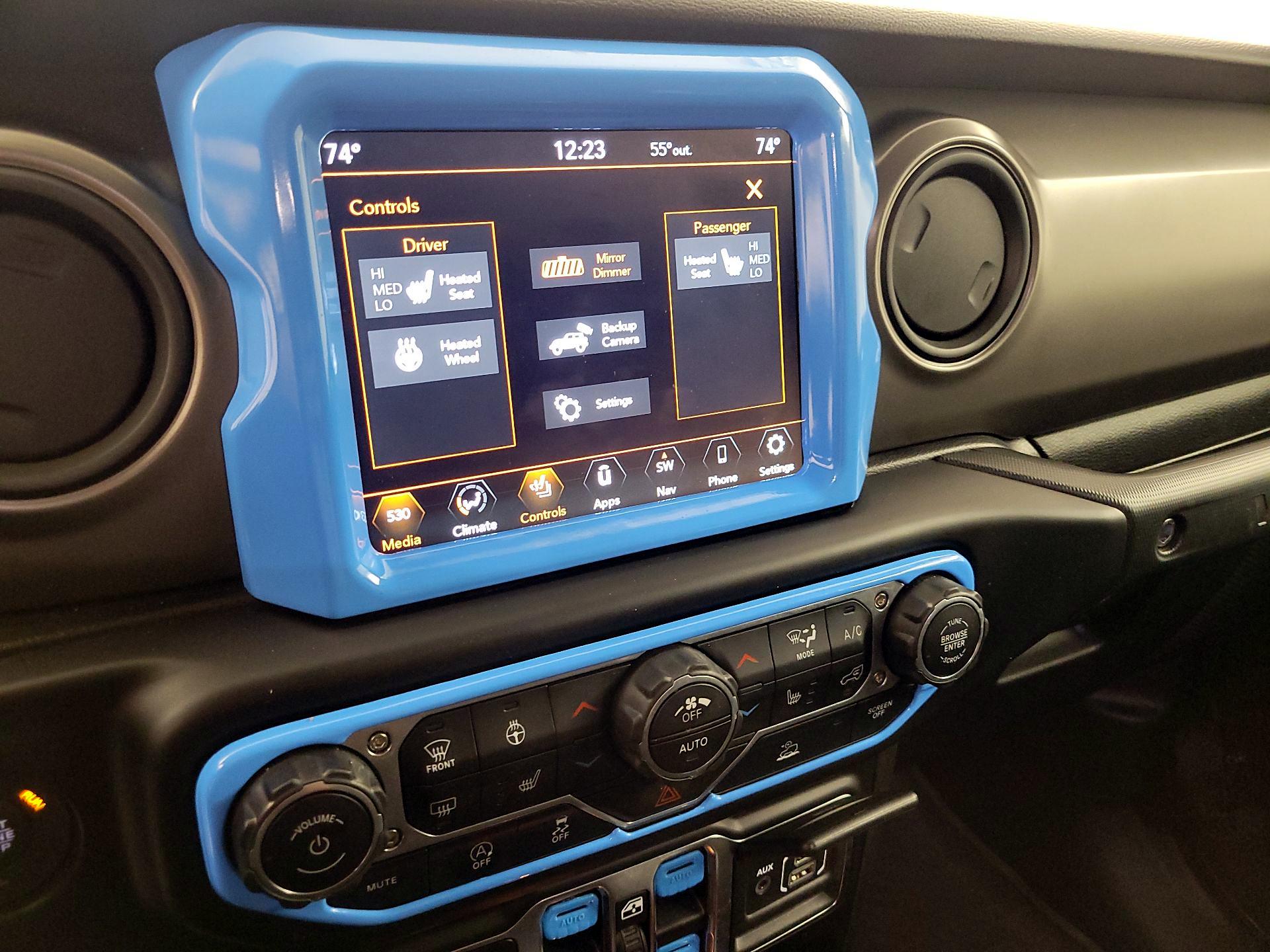 Thumbnail: 2022 Jeep Wrangler - 16