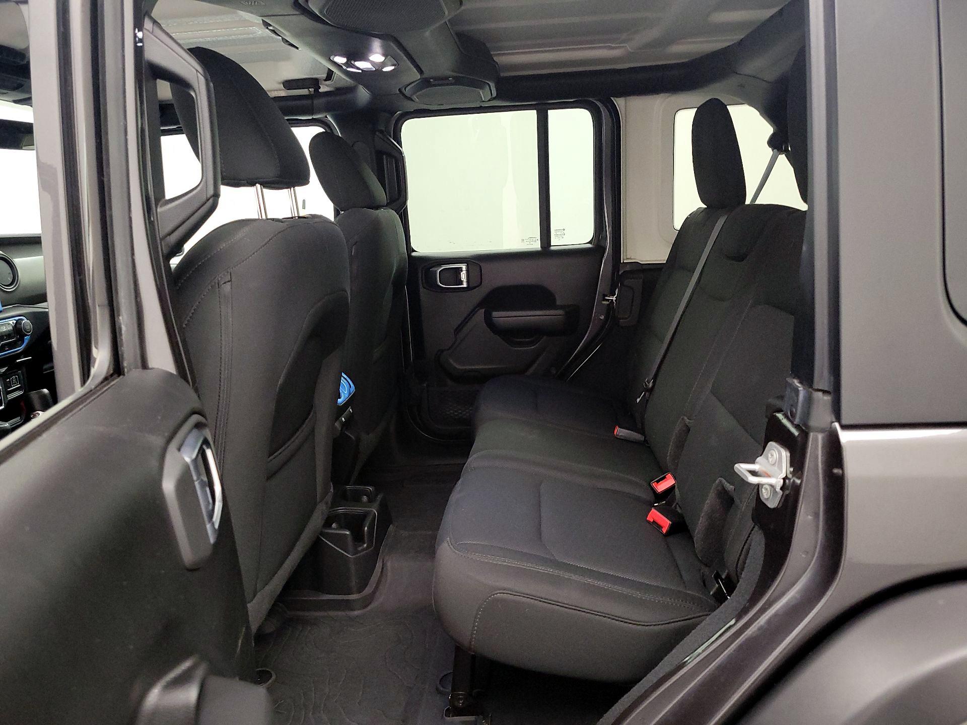 Thumbnail: 2022 Jeep Wrangler - 19