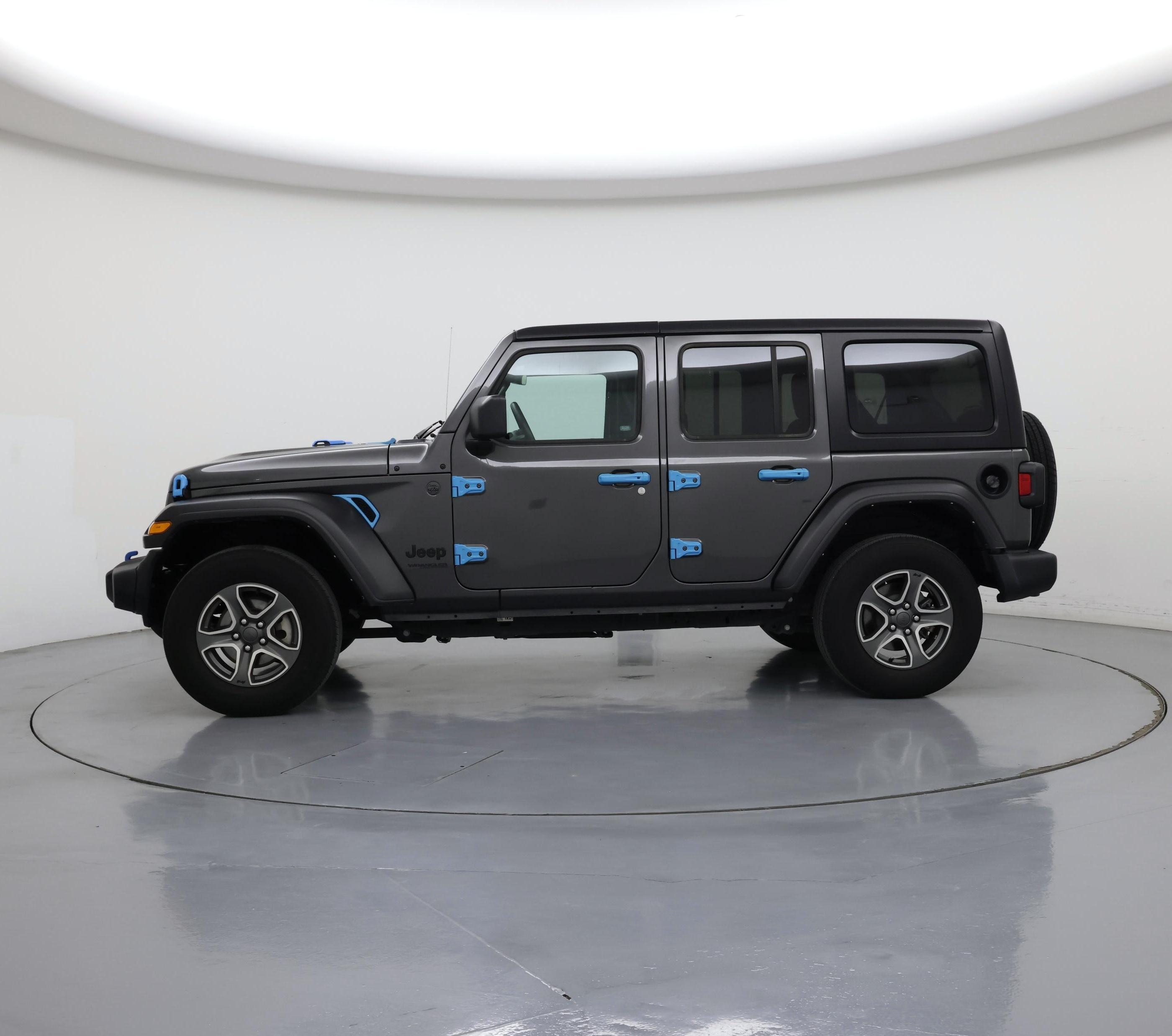 Thumbnail: 2022 Jeep Wrangler - 3