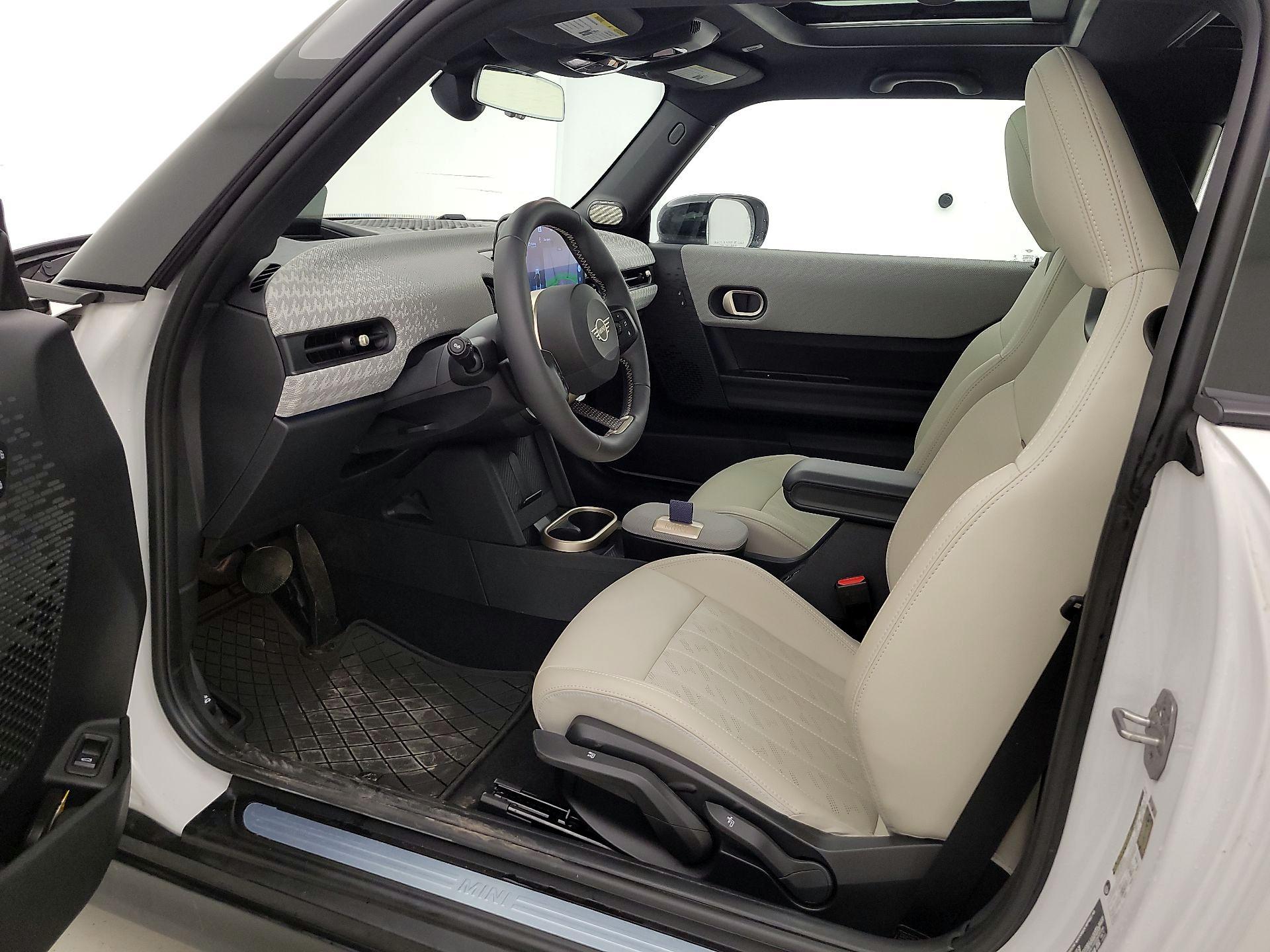 Thumbnail: 2025 MINI Cooper Hardtop - 11