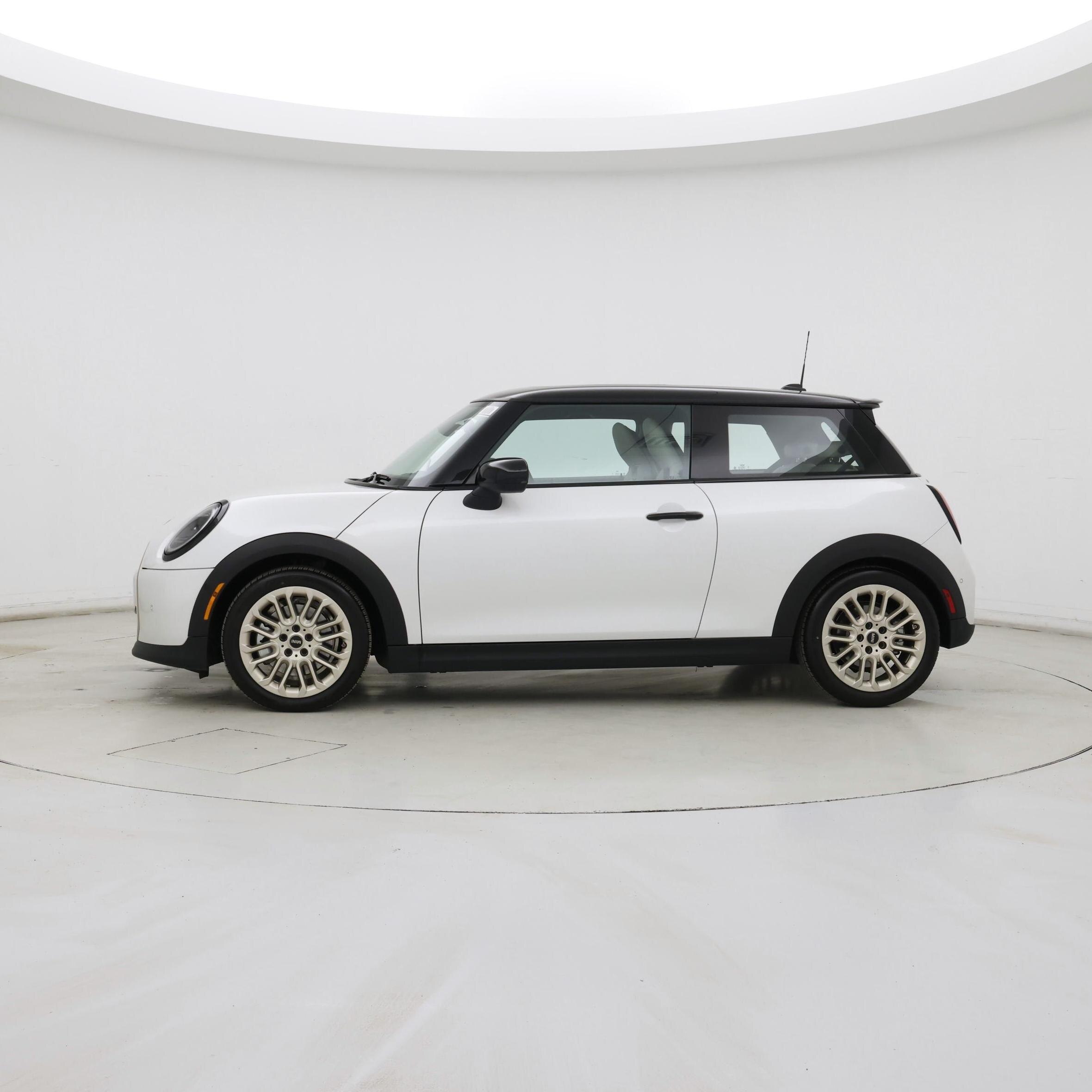 Thumbnail: 2025 MINI Cooper Hardtop - 3