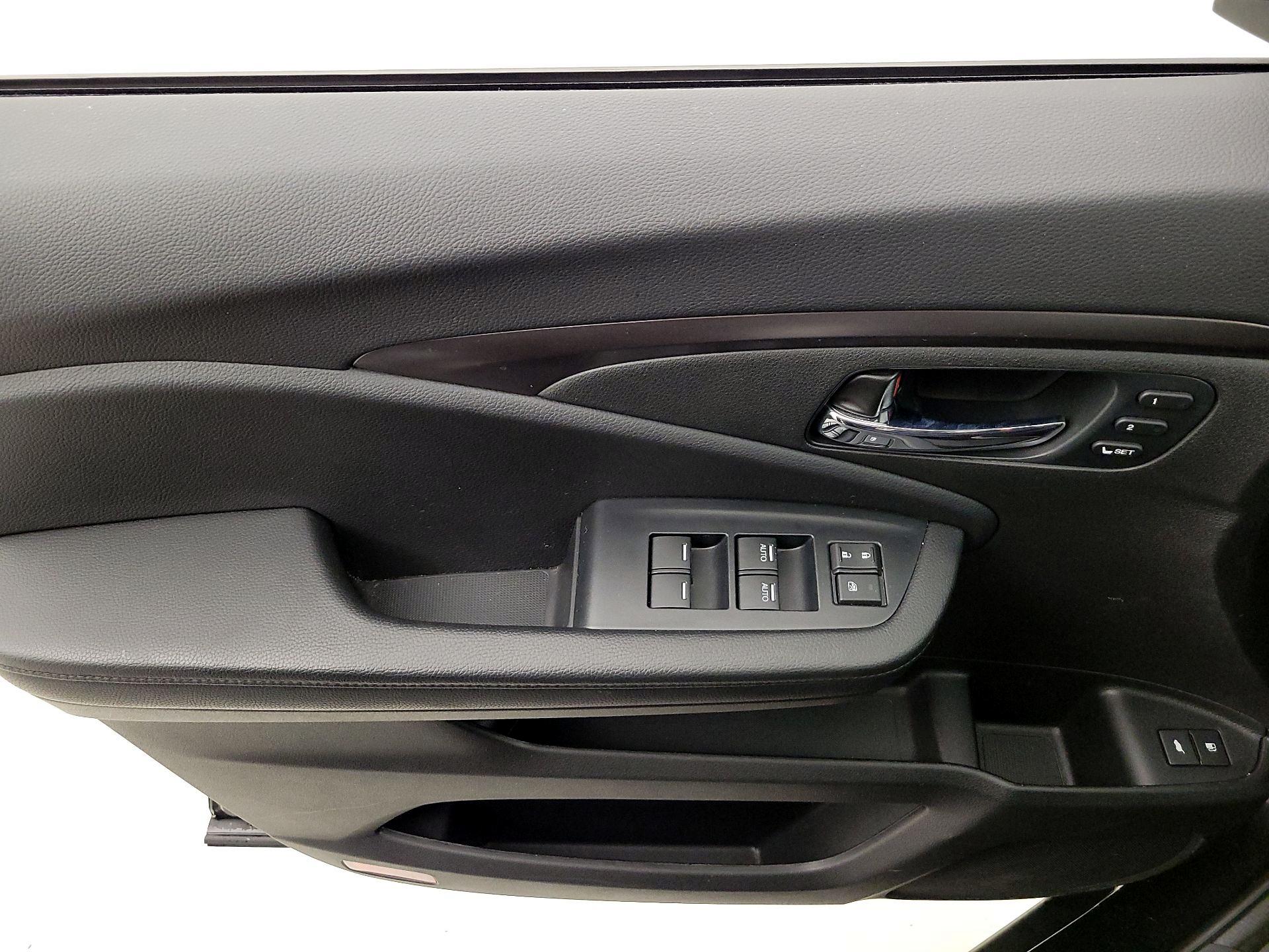 Thumbnail: 2022 Honda Pilot - 12