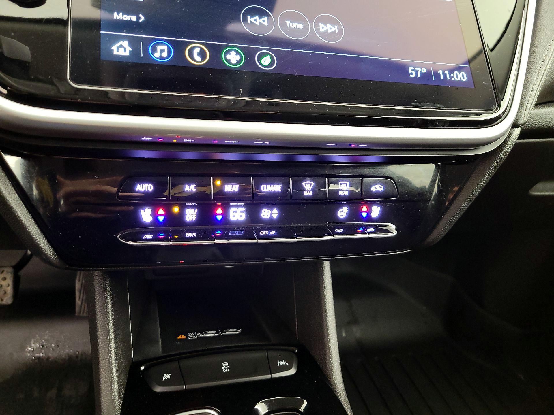 Thumbnail: 2023 Chevrolet Bolt EUV - 17